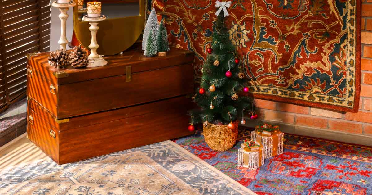 Decorating Your Living Room for Christmas Coziness
