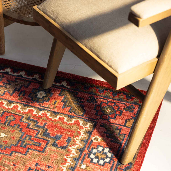 Aibaq Hand Knotted Woollen Rug