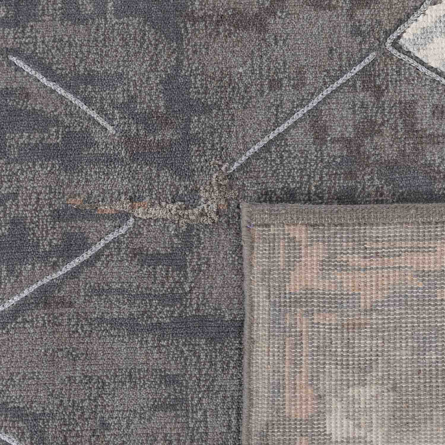Winchester Cool Hand Knotted Woollen And Viscose Rug By Angeli Sowani