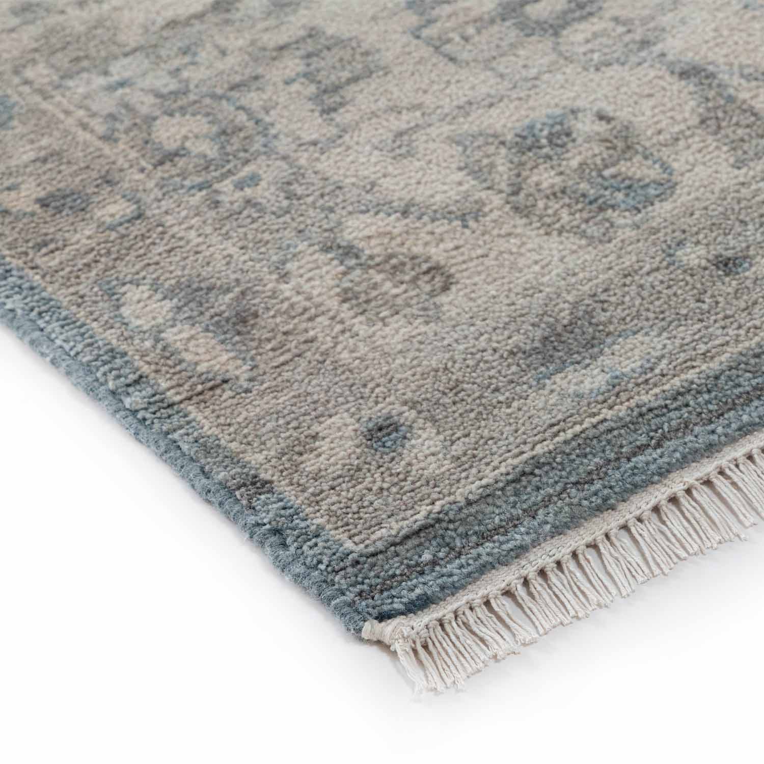 Slique Hand Knotted Woollen Rug