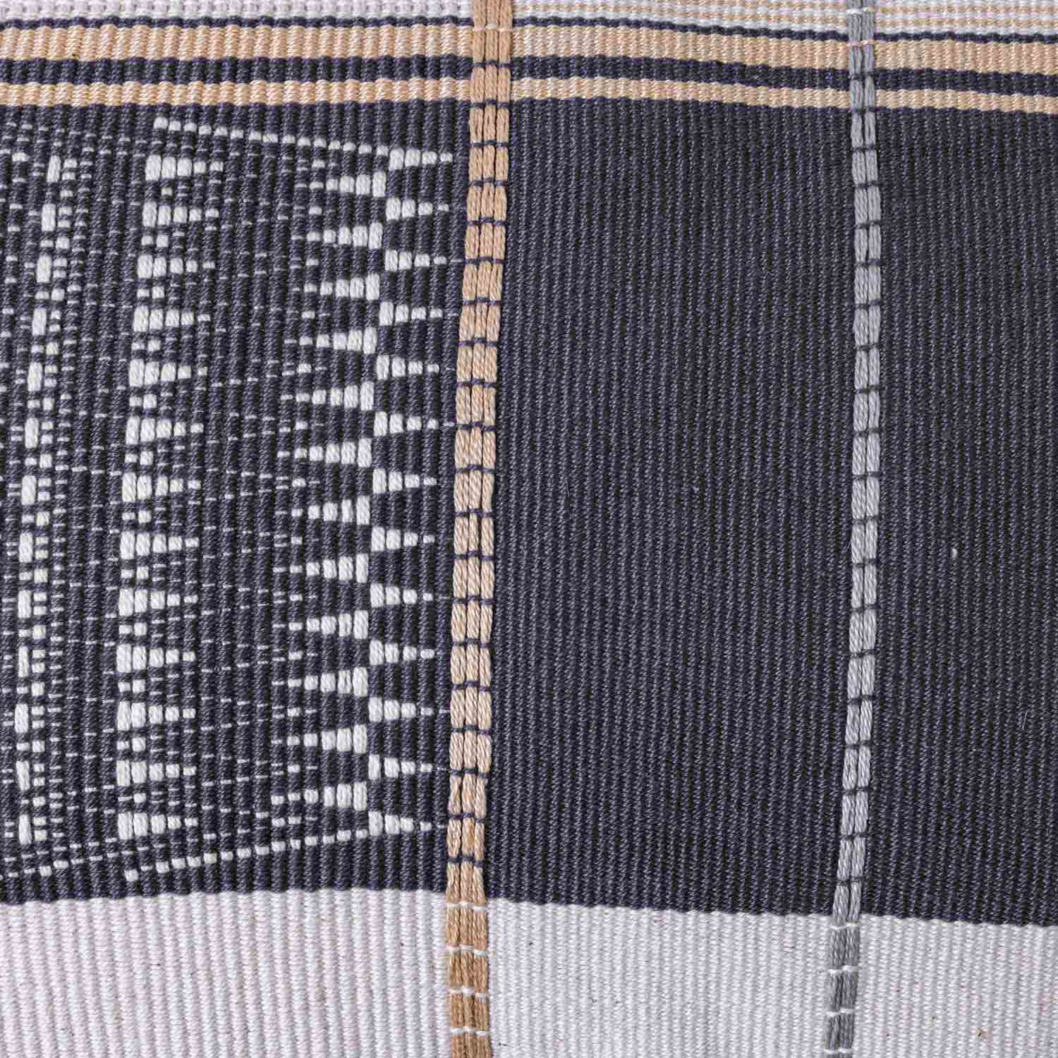 Luhevi Hand Woven Cotton Cushion Cover