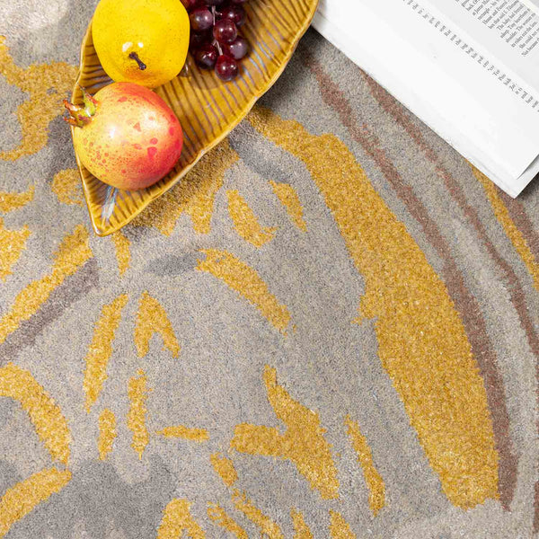 Eshe rug by Obeetee - styled view