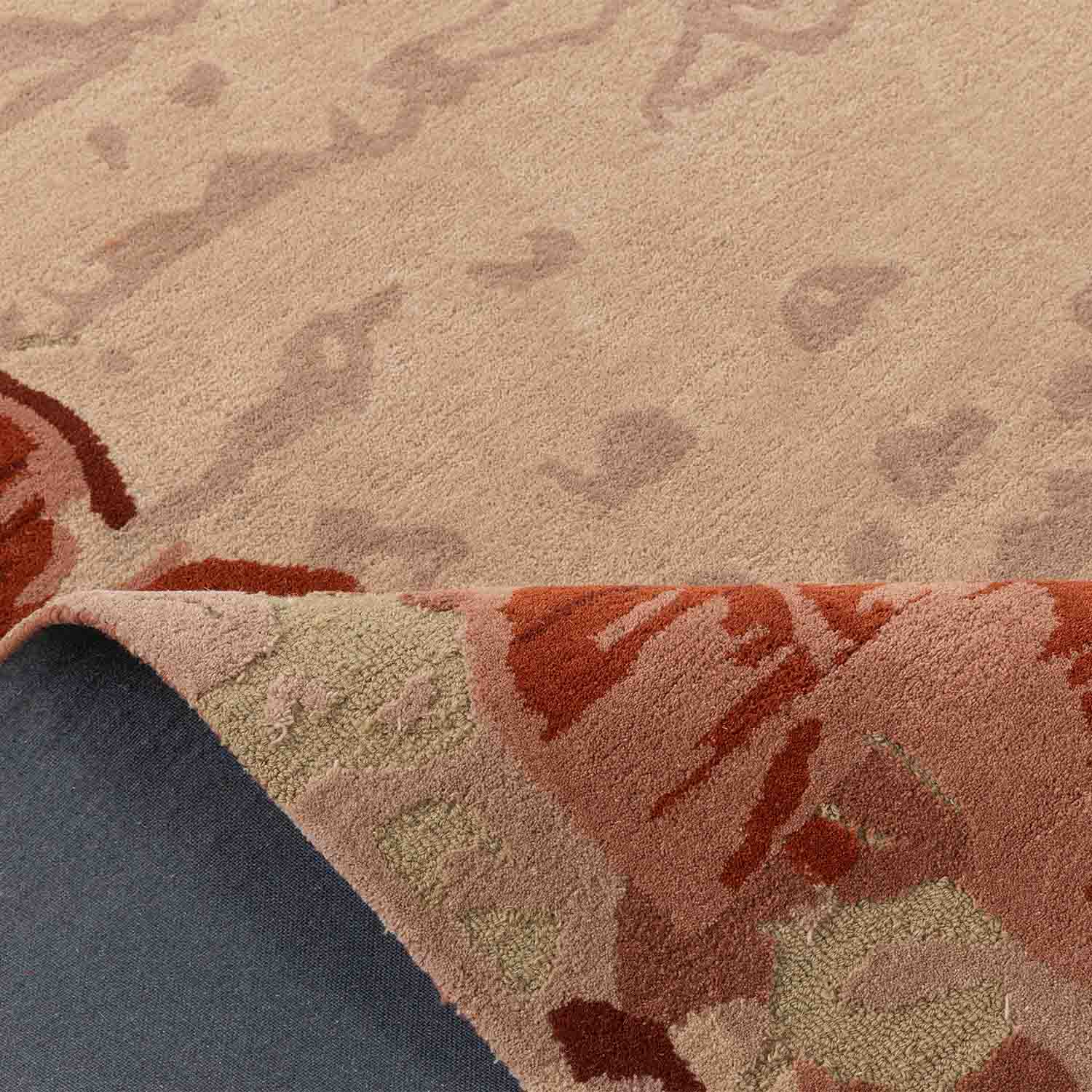 Sedimental Hand Tufted Wool And Viscose Rug