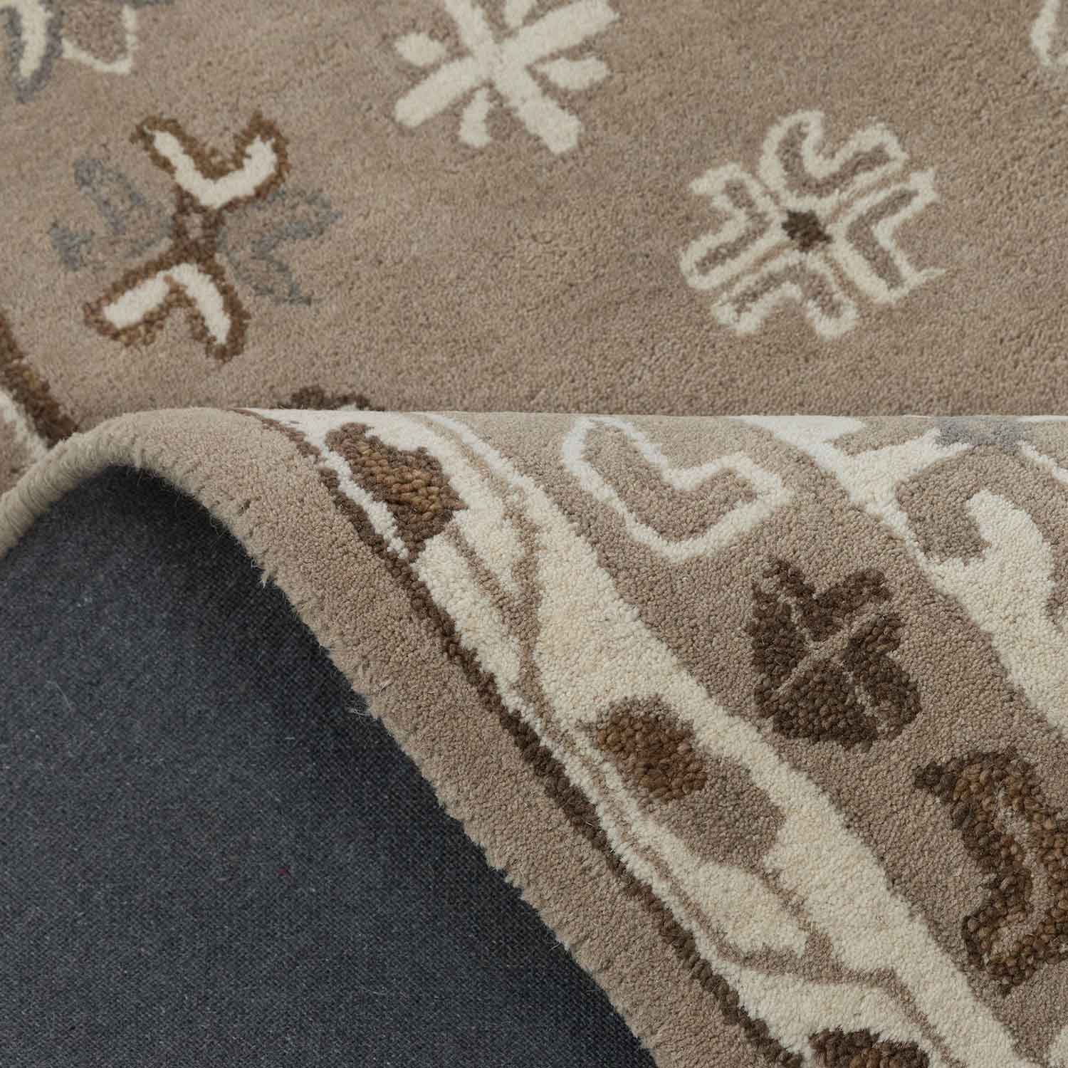 Mehvar Hand Tufted Woollen Rug