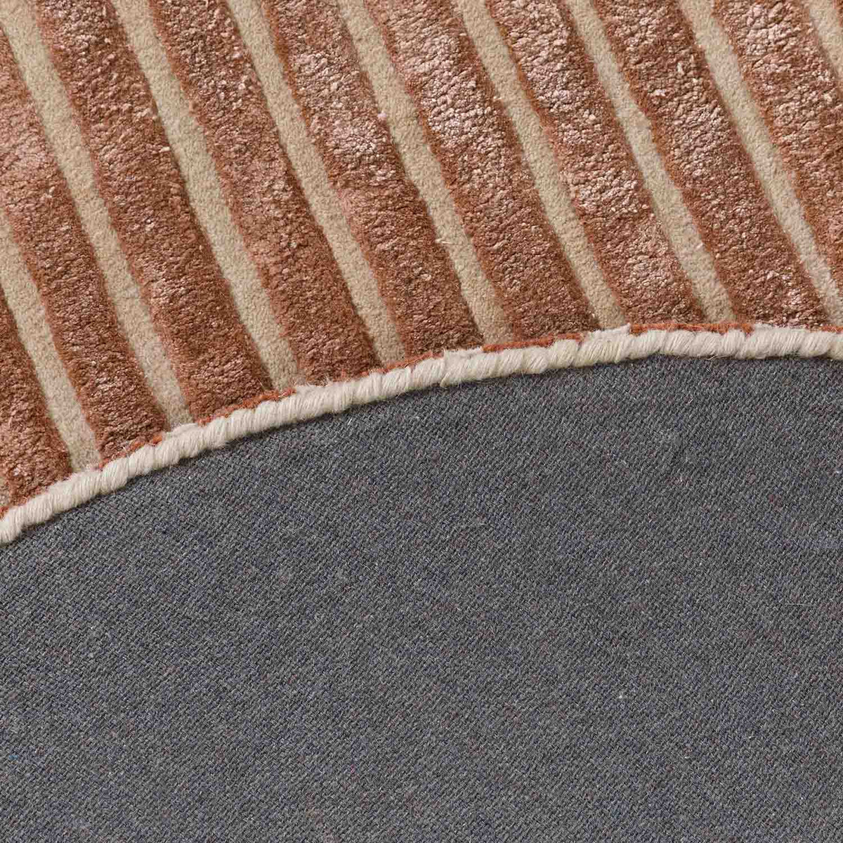 Rose And Rust Hand Tufted Wool And Viscose Rug