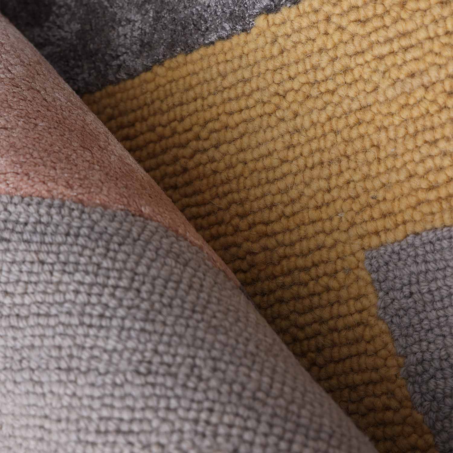 Hattie Hand Tufted Woollen And Viscose Rug