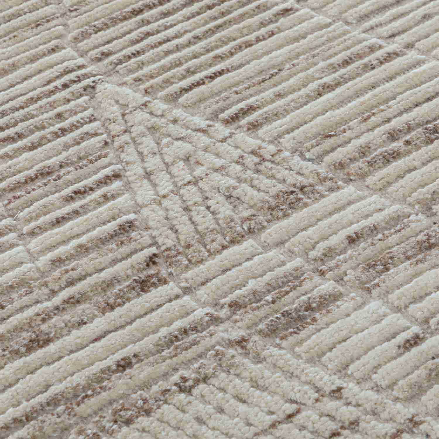 Elis Hand Knotted Woollen Rug