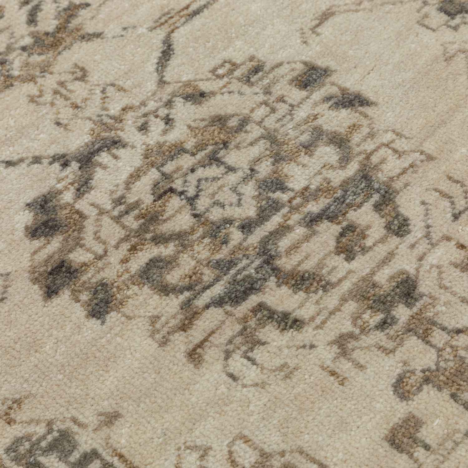 Farhan Hand Knotted Woollen Rug