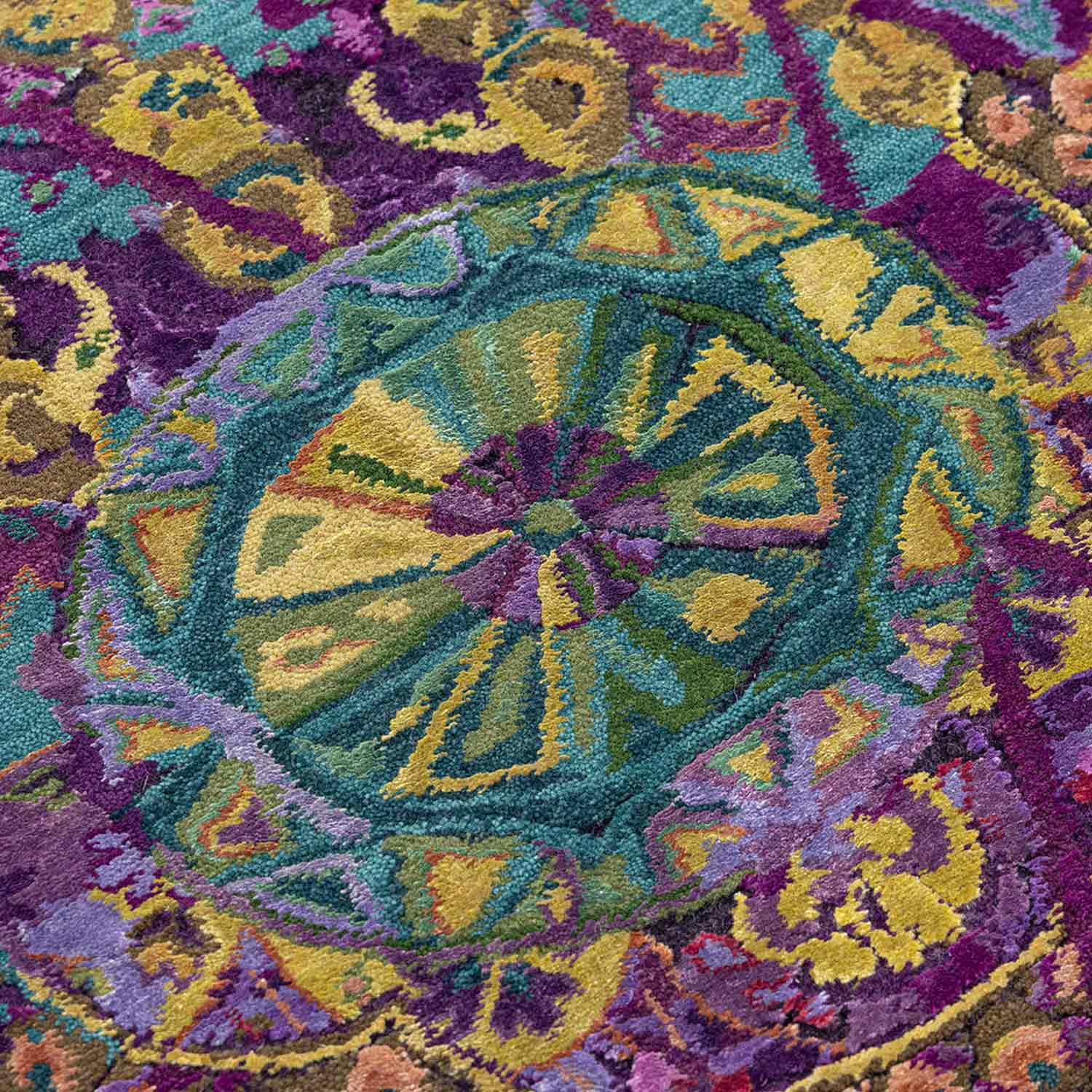 Amethyst Chandbali Hand Knotted Woollen And Viscose Runner Rug