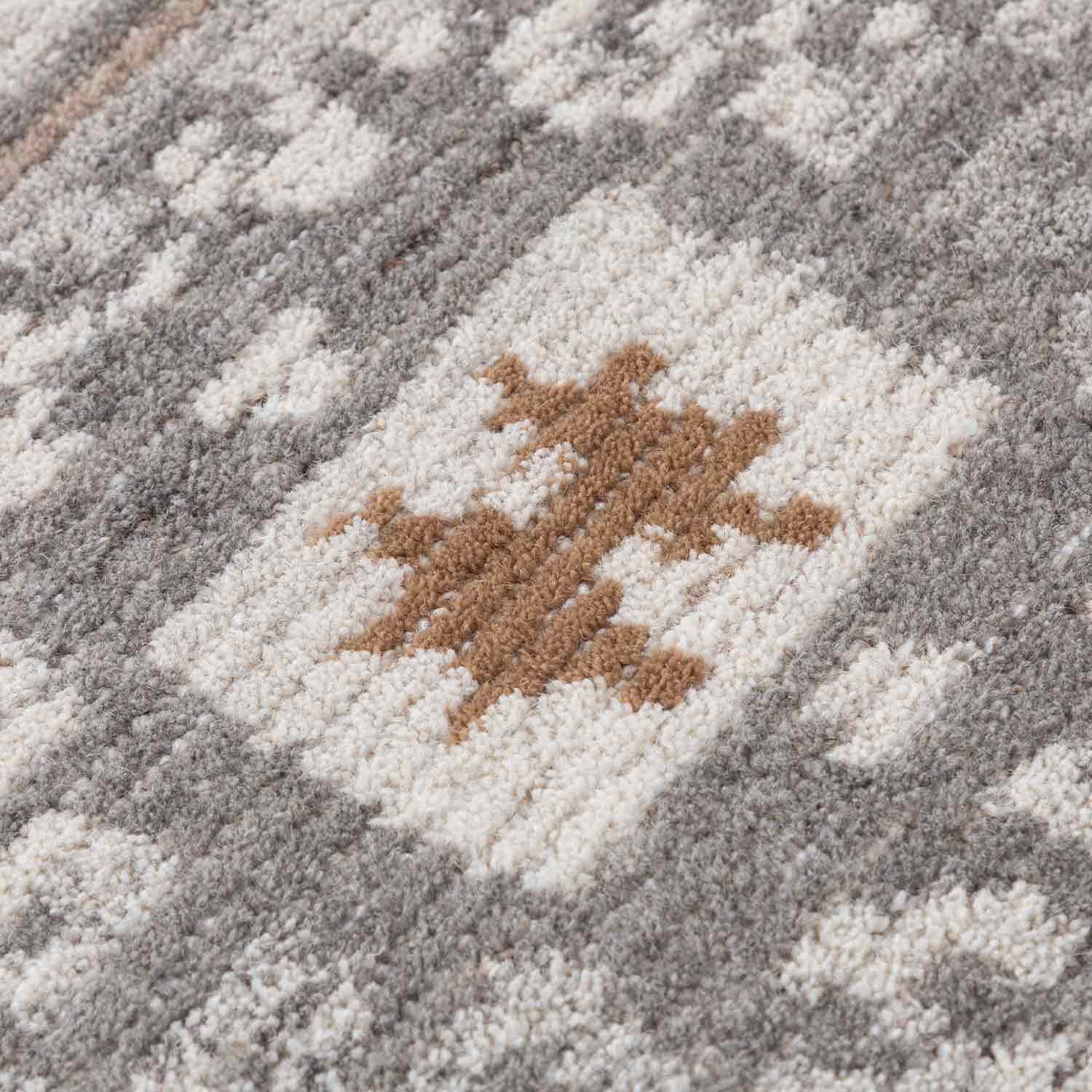 Salor Hand Tufted Woollen Rug