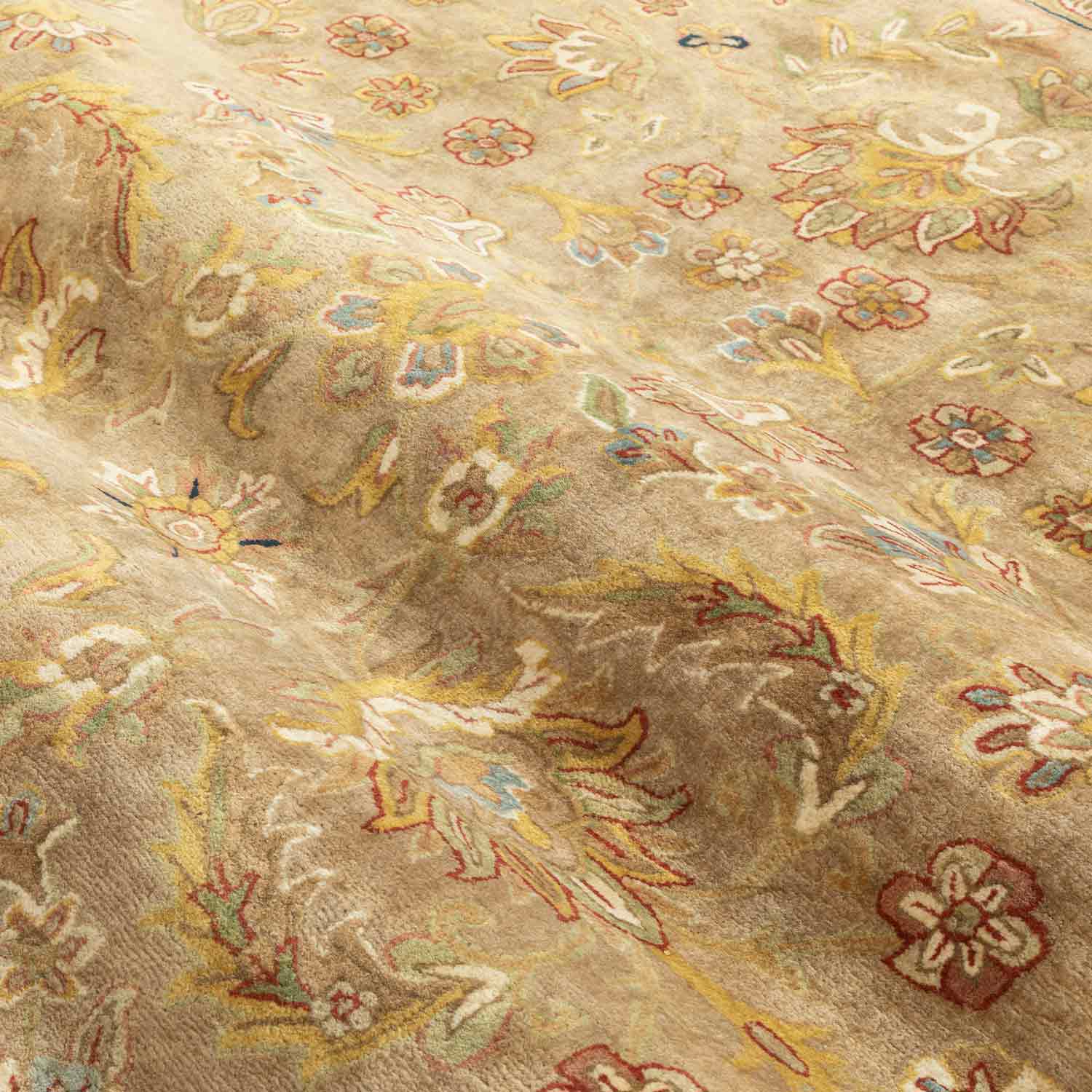 Bhuwan Hand Tufted Woollen Rug