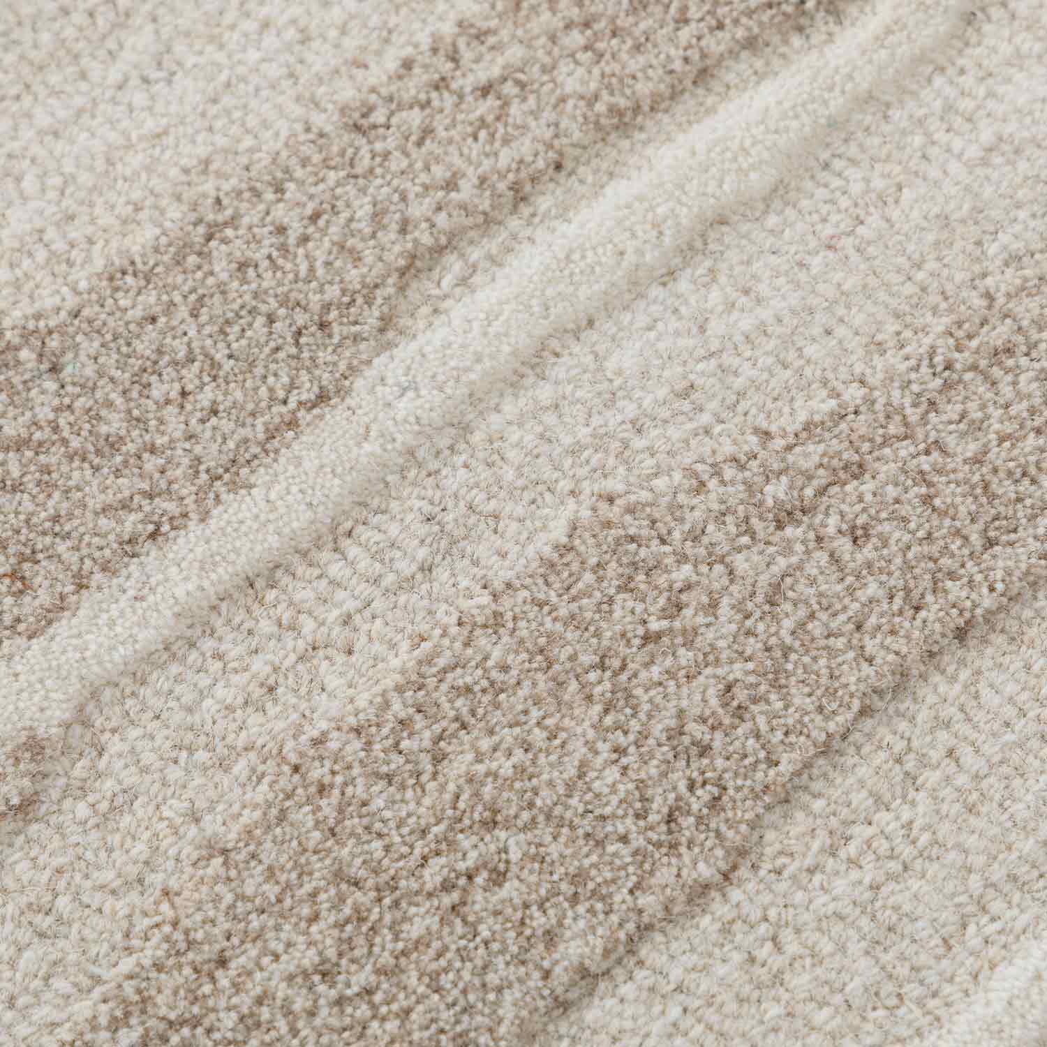 Waved Hand Tufted Woollen Rug