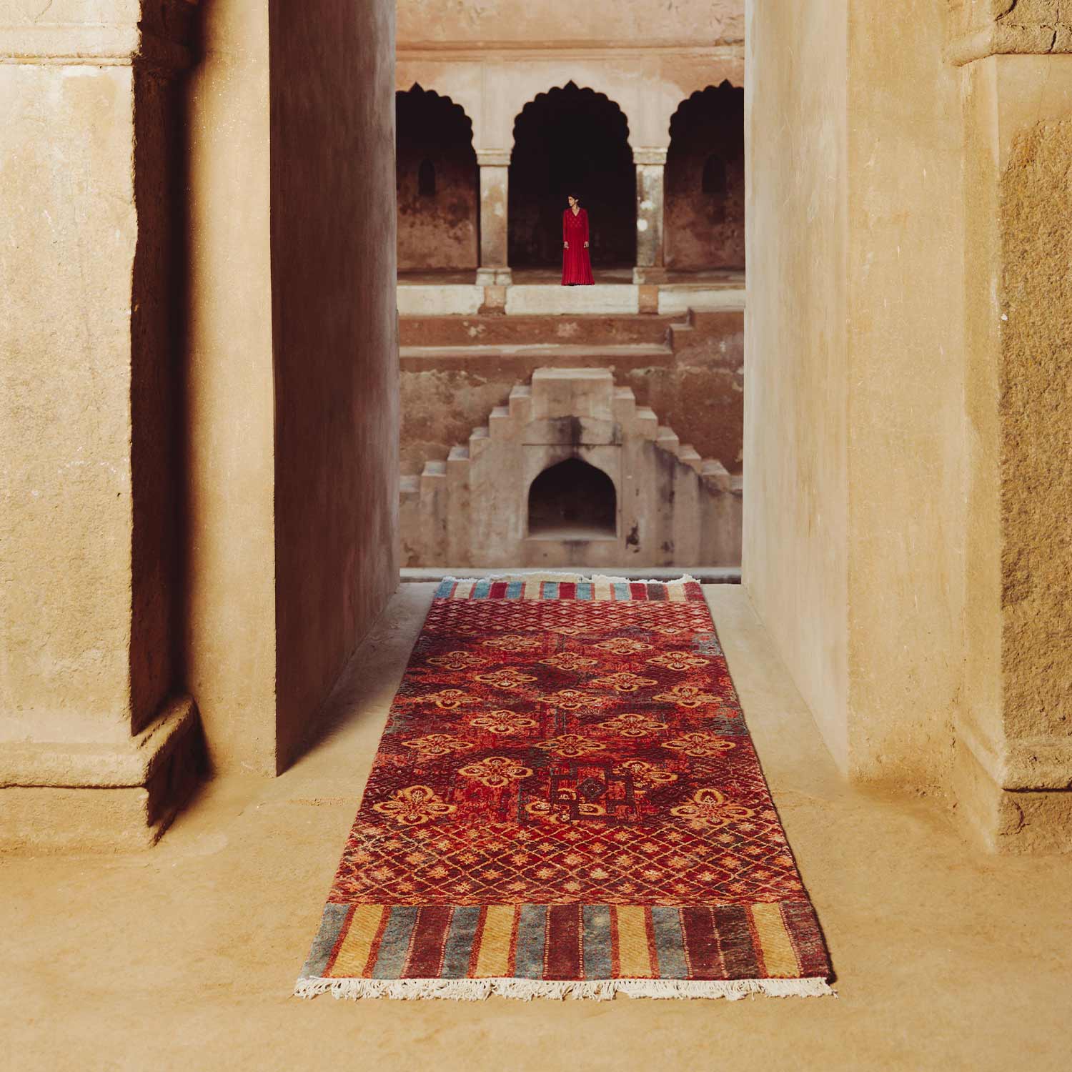 Ruby Lattice Hand Knotted Woollen And Viscose Runner Rug