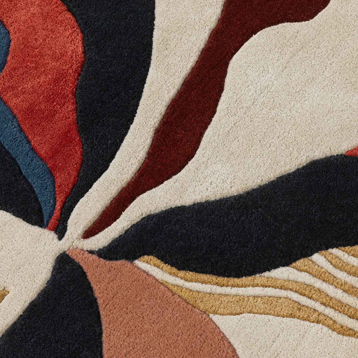 Tikli Hand Tufted Woollen And Viscose Rug