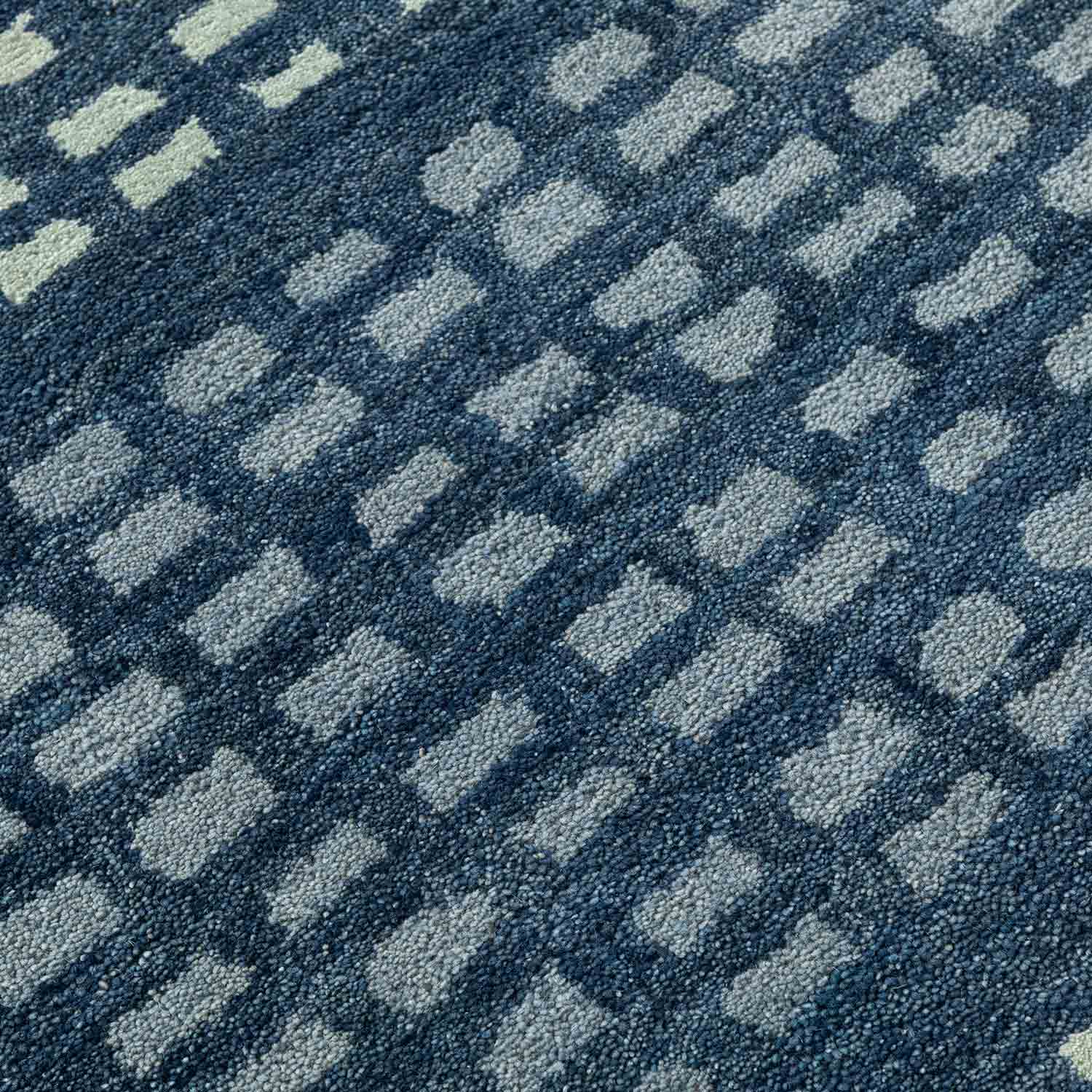 Aura Hand Tufted Woollen Rug