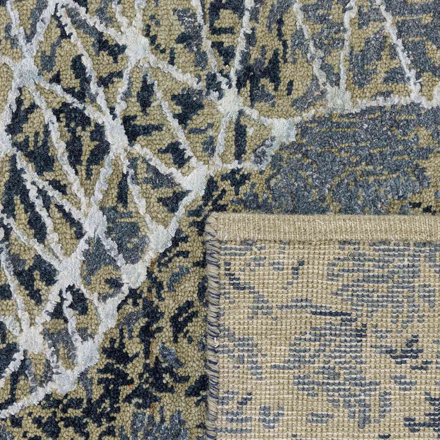 Muddle Hand Knotted Woollen And Viscose Rug
