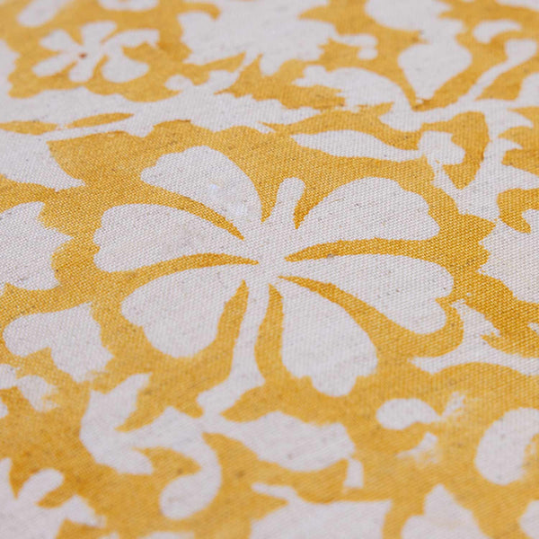 Daisy block printed cotton cushion cover by Obeetee - texture detail