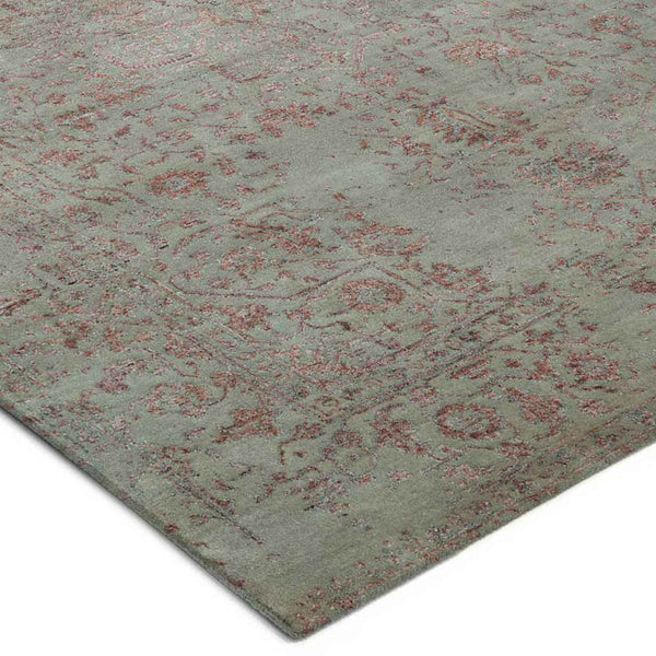 Indraa rug by Obeetee - detail view