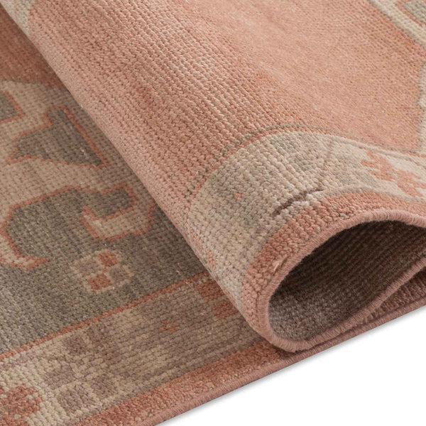 Samarupa rug by Obeetee - detail view
