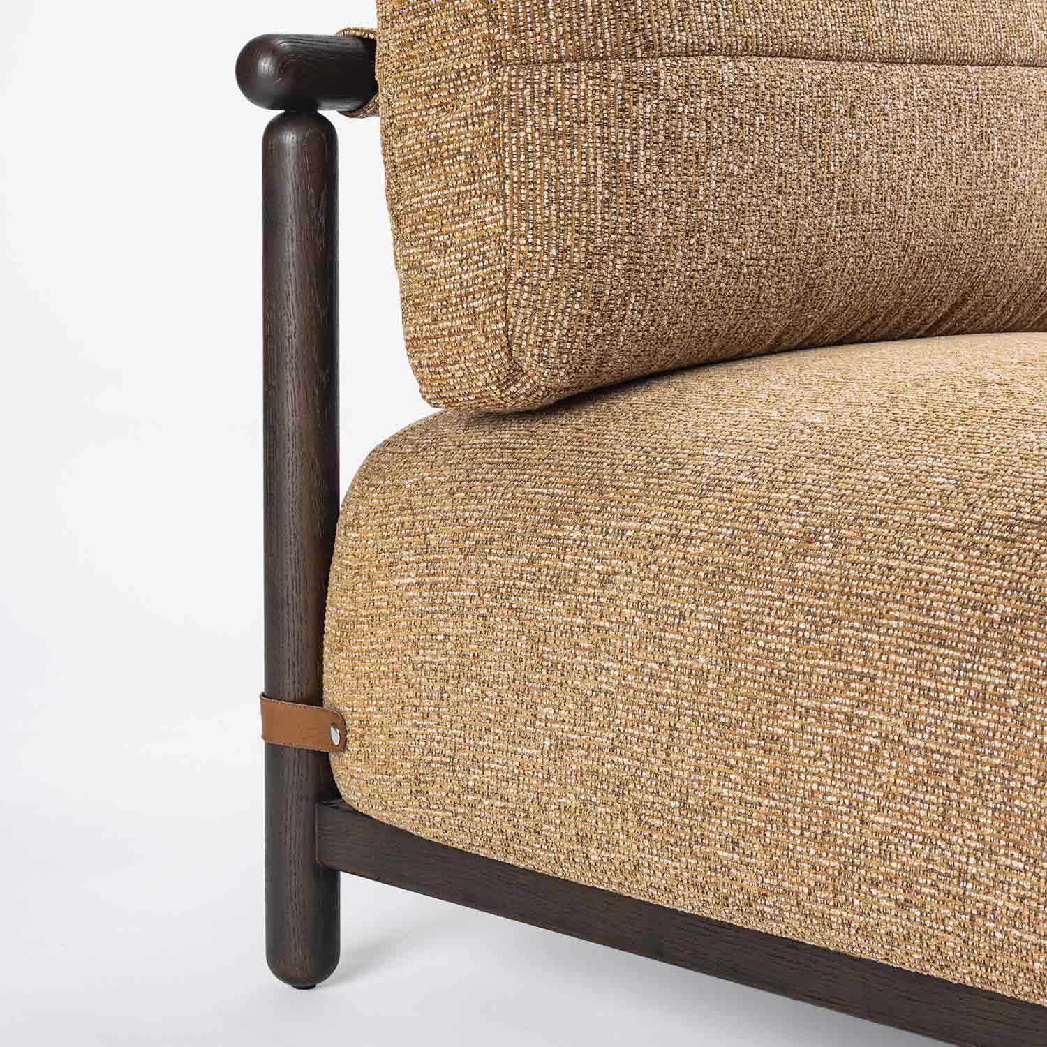 Billy Lounge Chair-Amber