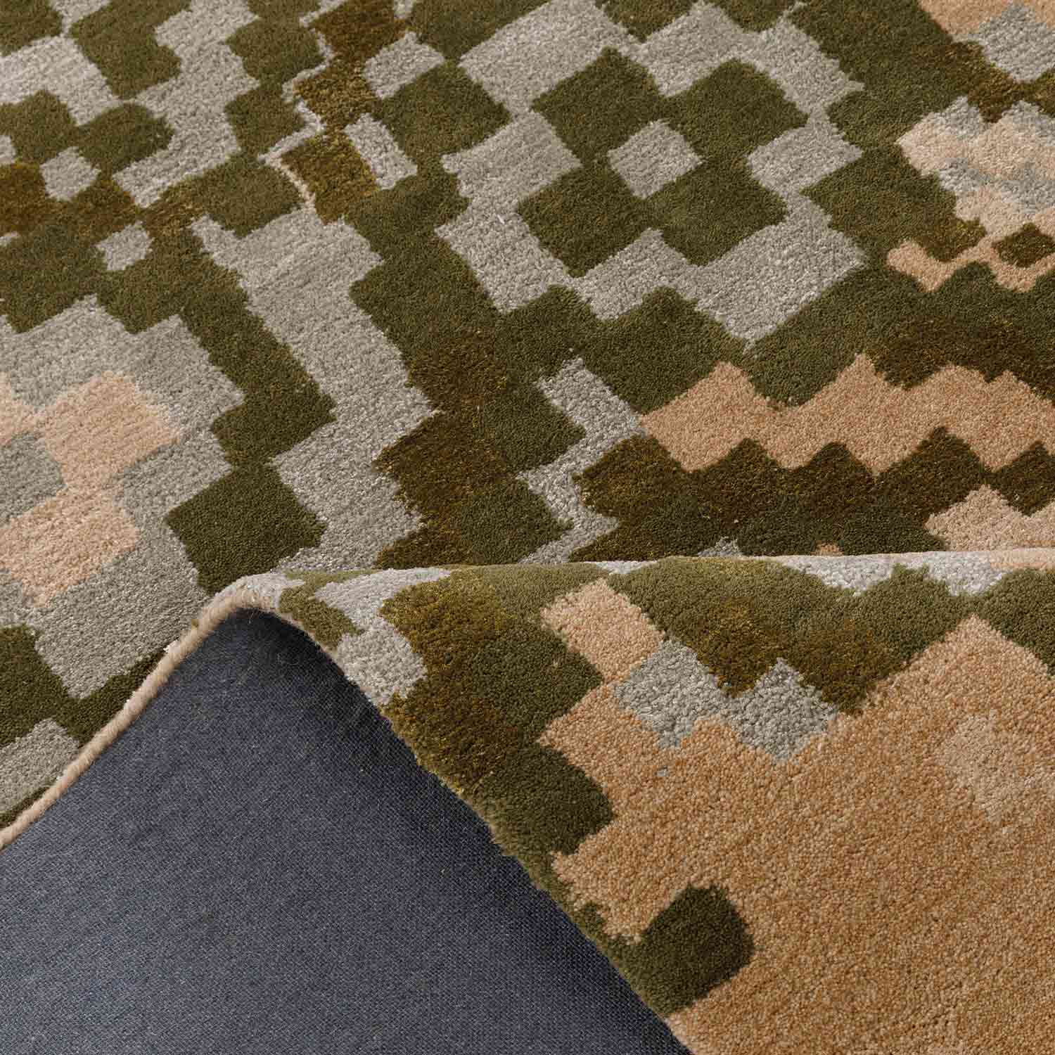 Whirlpool Hand Tufted Woollen And Viscose Rug