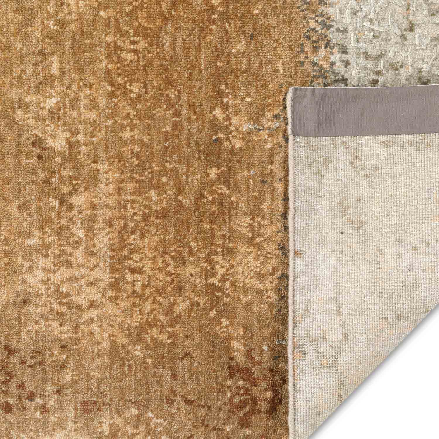 Cantaloupe Hand Knotted Woollen And Silk Rug