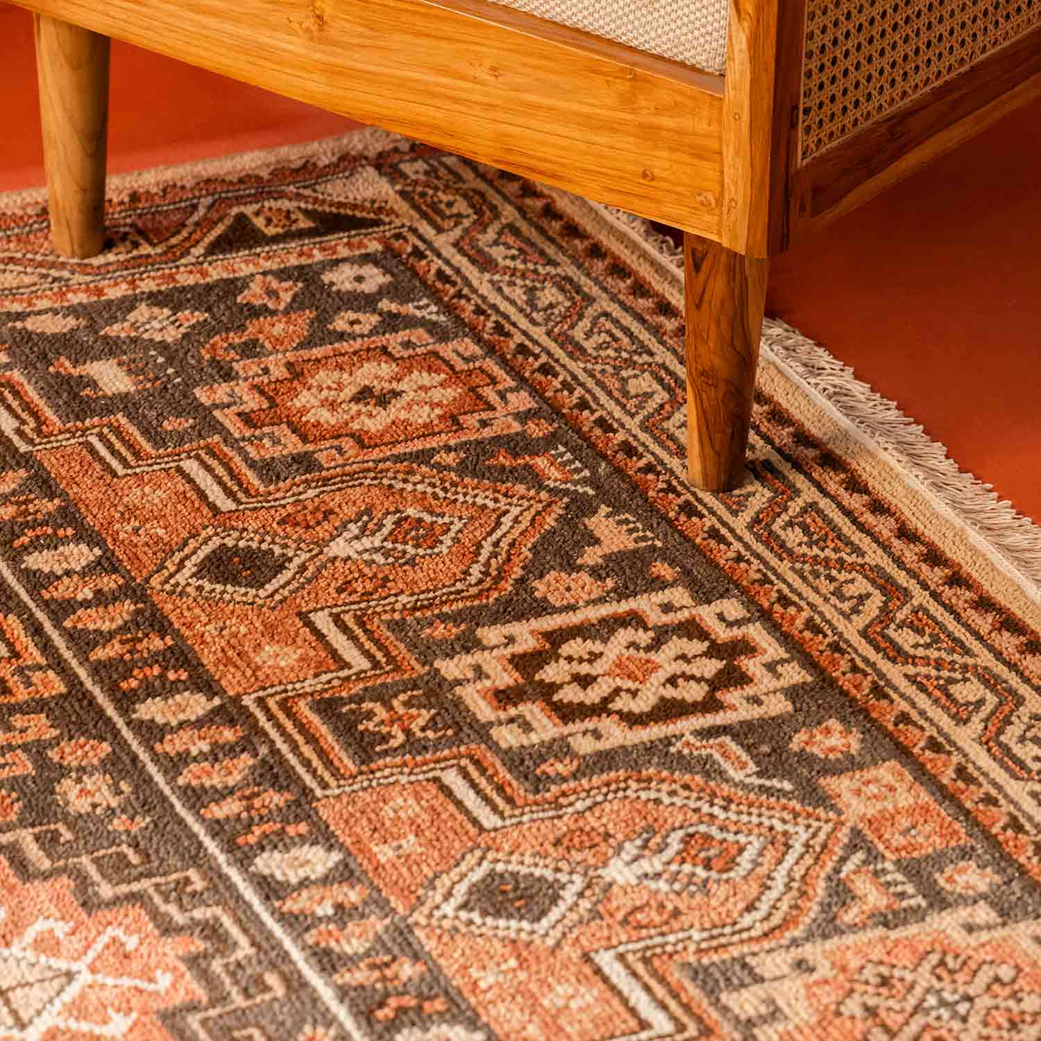 Saray Hand Knotted Woollen Rug