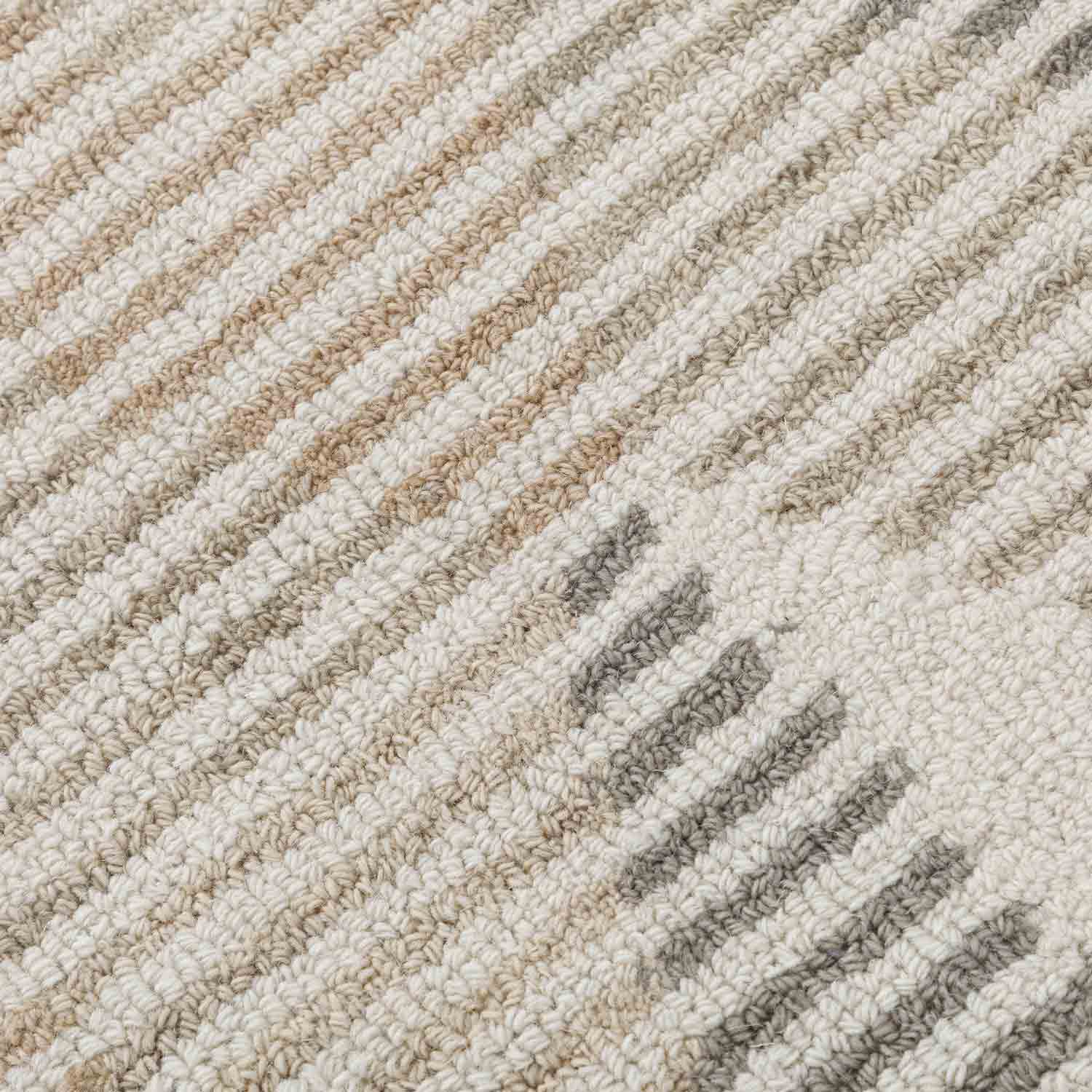 Bestowed Hand Tufted Wollen Rug