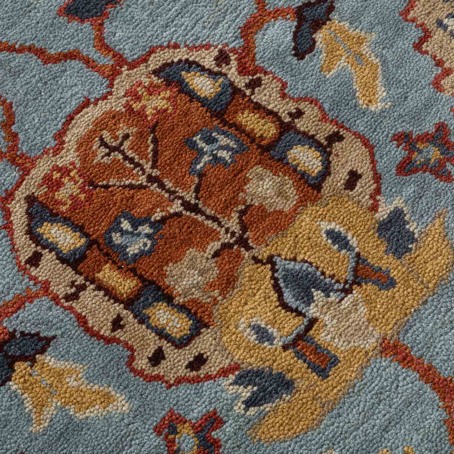 Neel-ambar Hand Tufted Woollen Rug