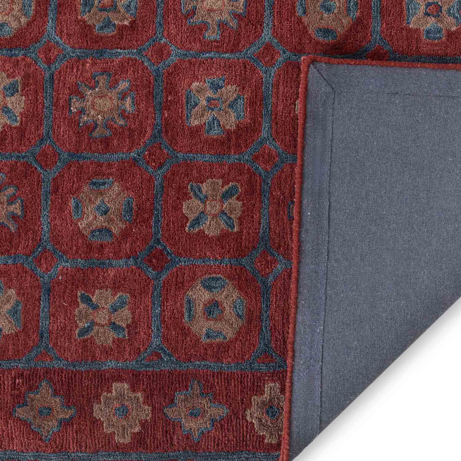 Echo Hand Tufted Woollen And Viscose Rug