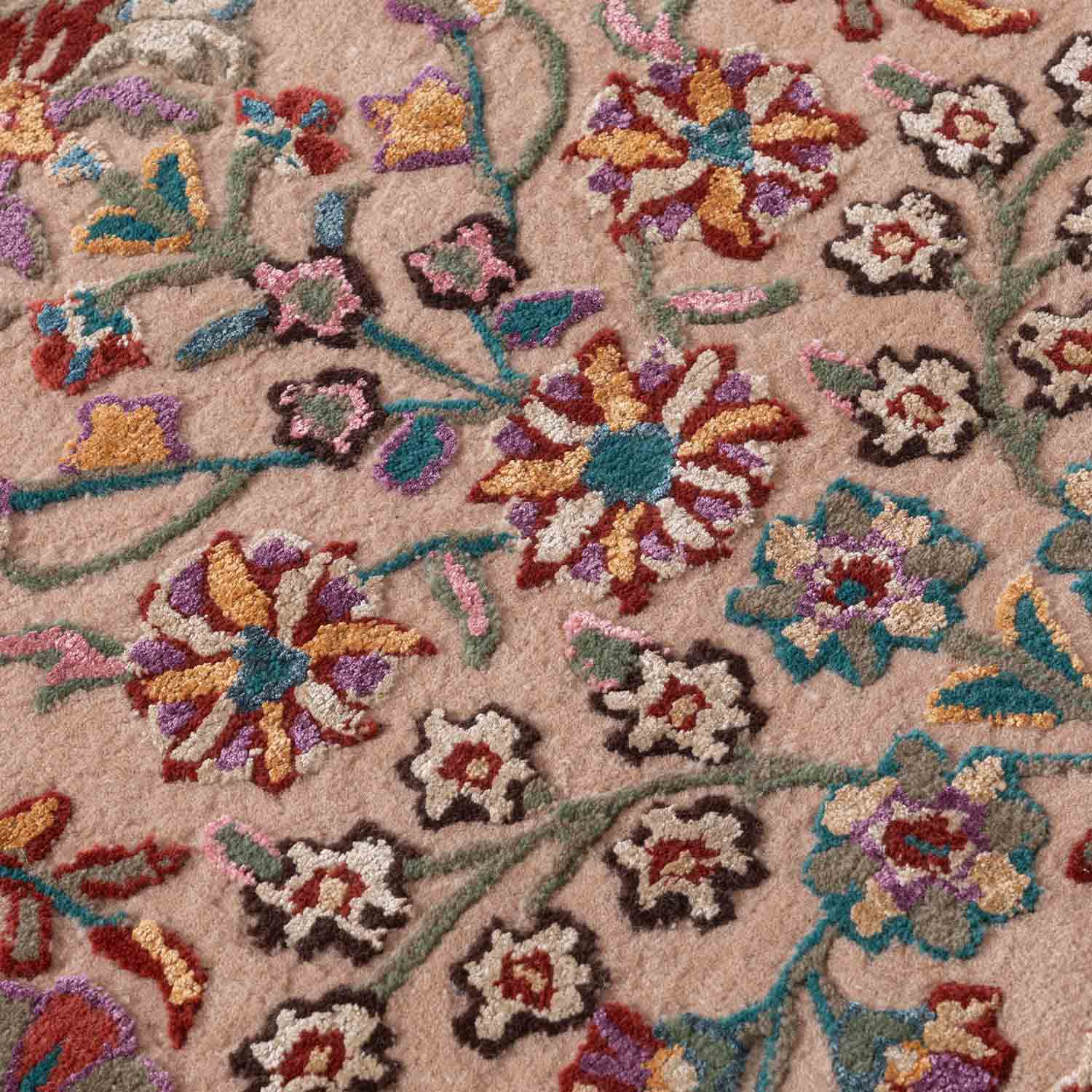 Yasmeen Hand Tufted Woollen And Viscose Rug