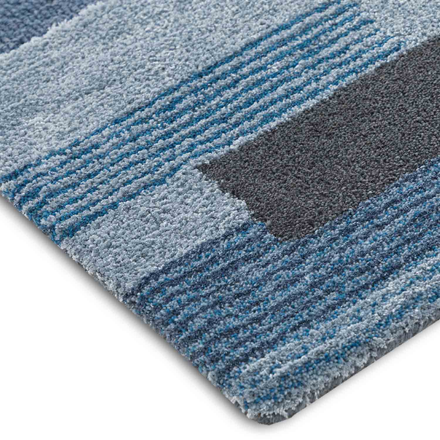 Zosar Hand Tufted Woollen And Viscose Rug