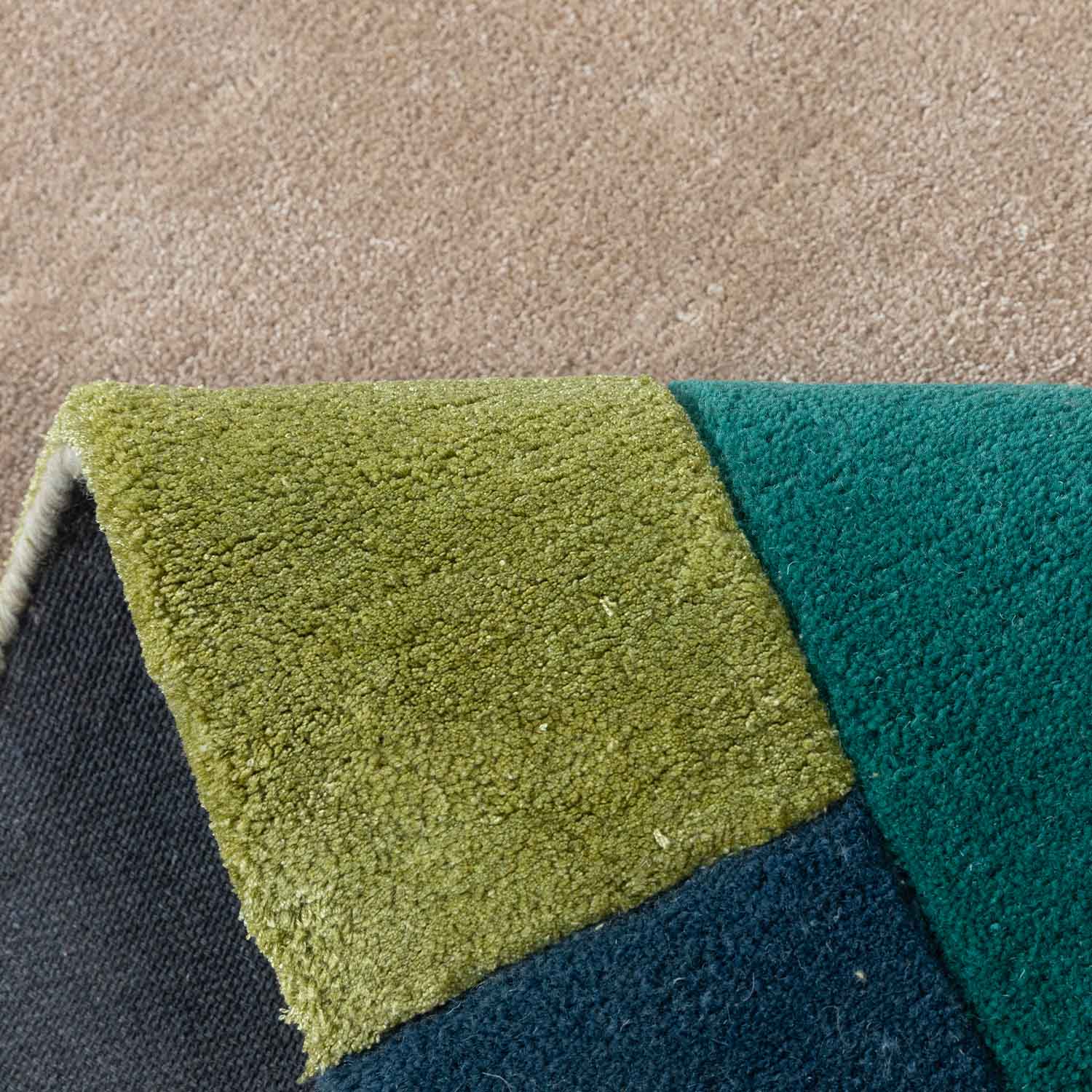 Nukkad Hand Tufted Woollen And Viscose Rug