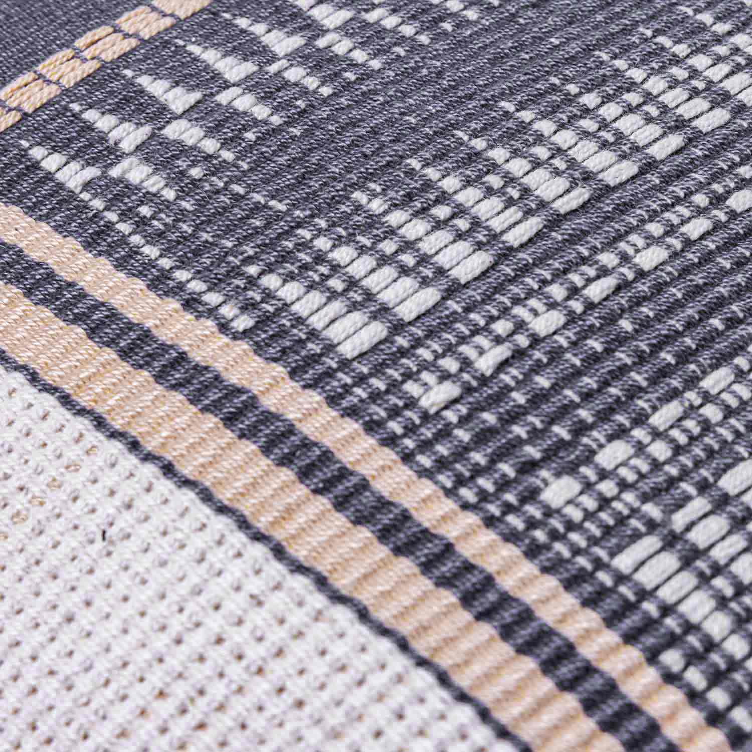 Luhevi Hand Woven Lumbar Cushion Cover