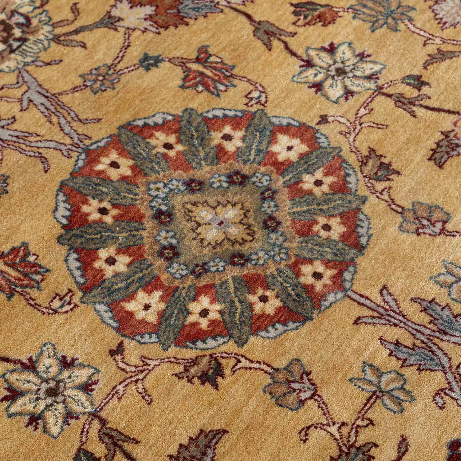 Pashmeen Hand Knotted Woollen Rug