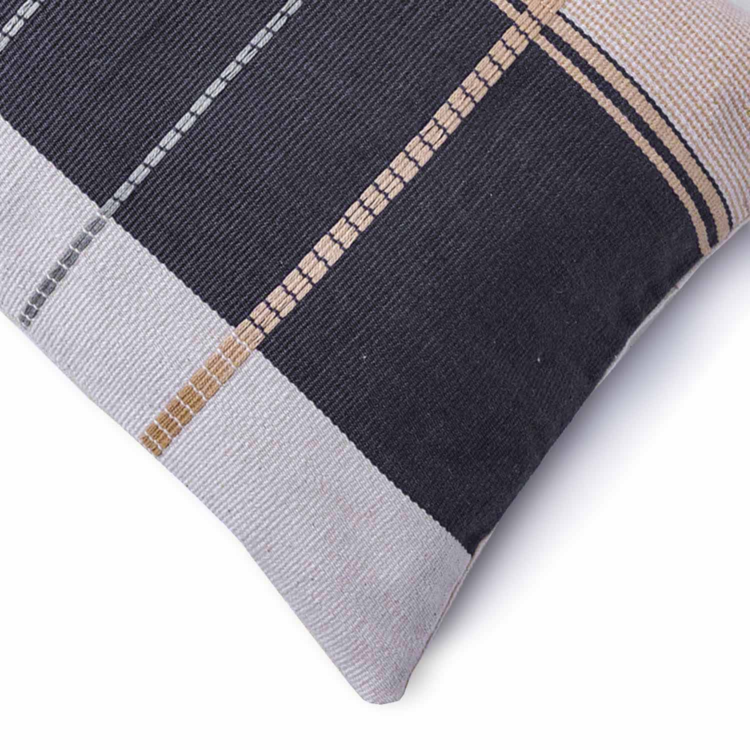 Luhevi Hand Woven Cotton Cushion Cover