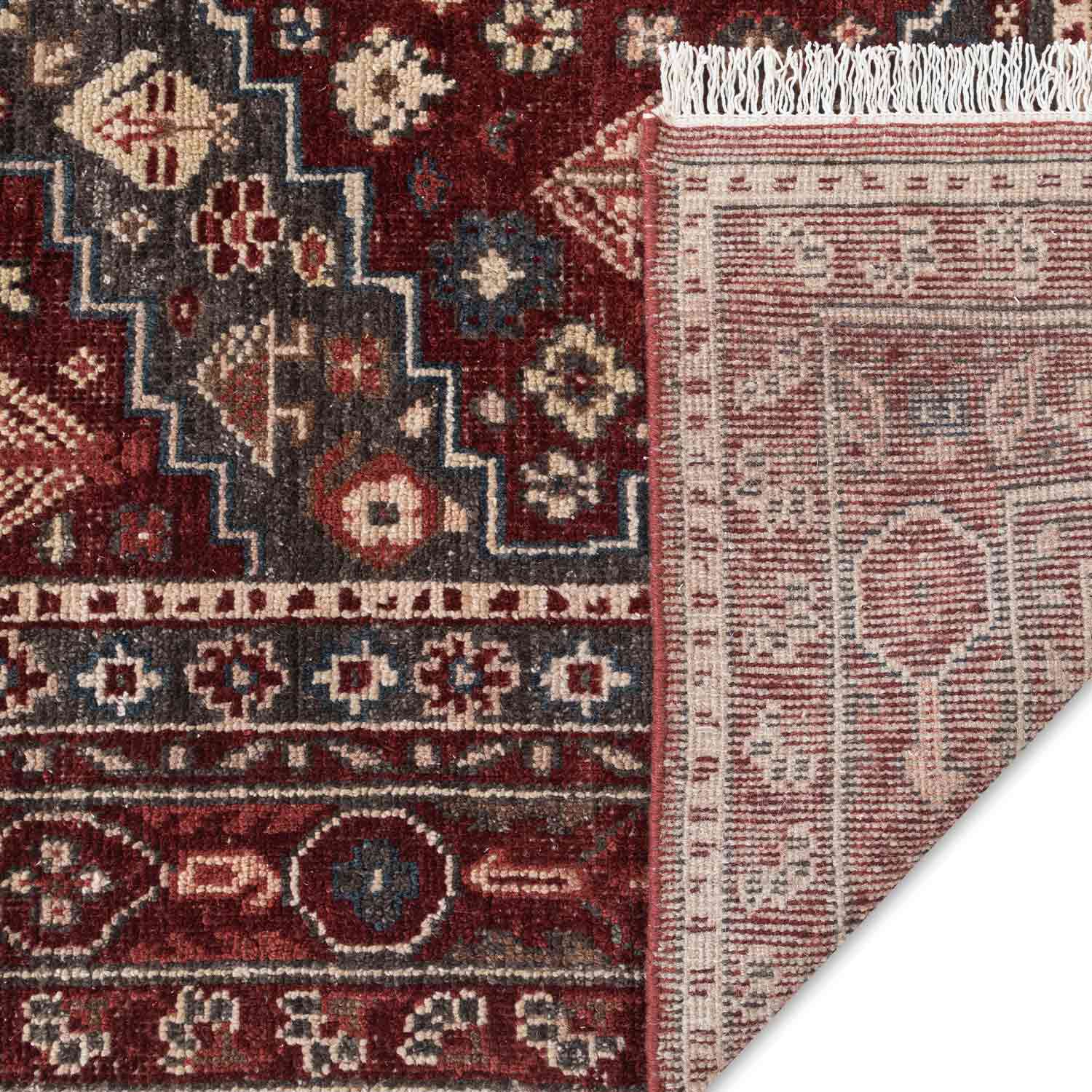 Ilchi Hand Knotted Woollen Rug