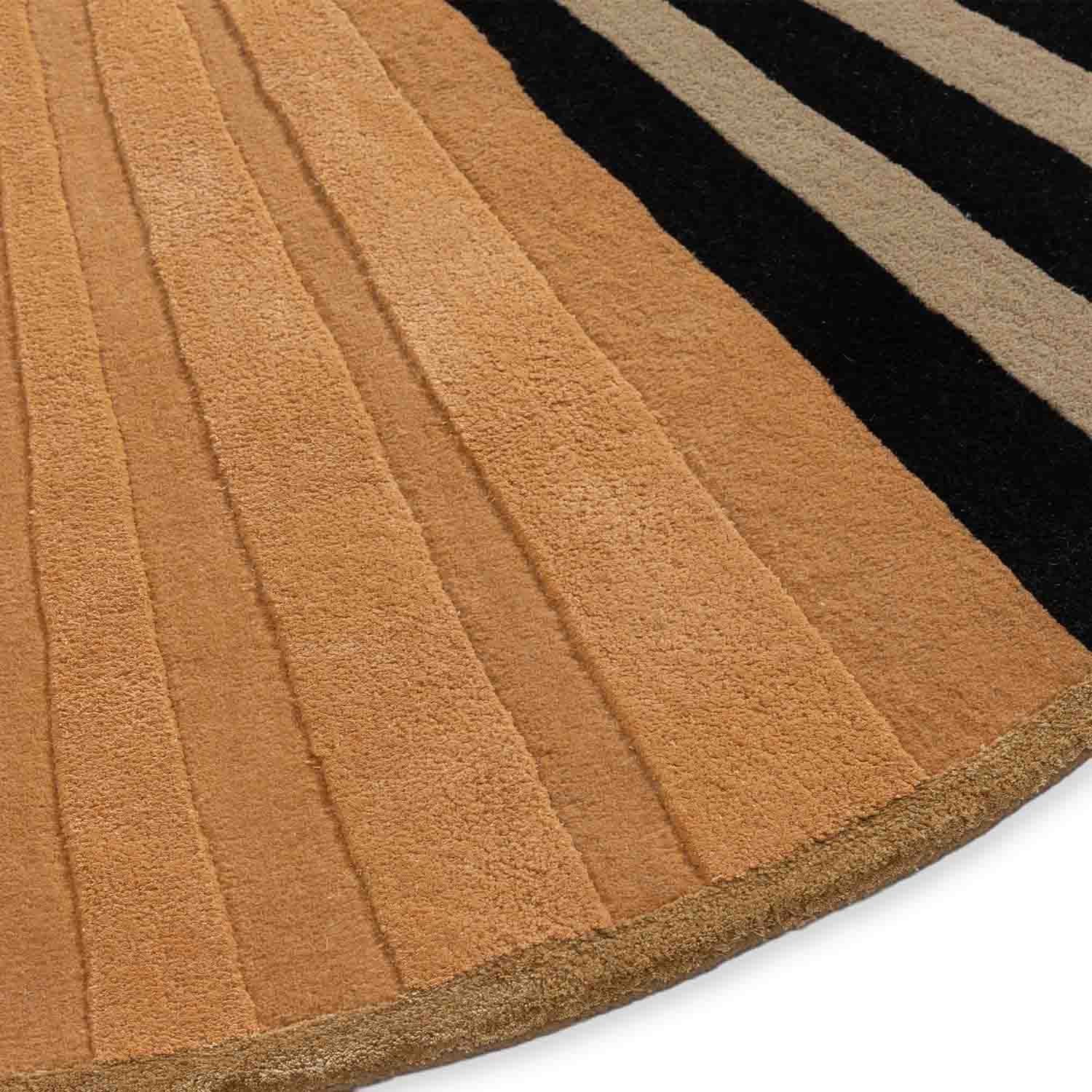 Chakli Hand Tufted Woollen And Viscose Rug