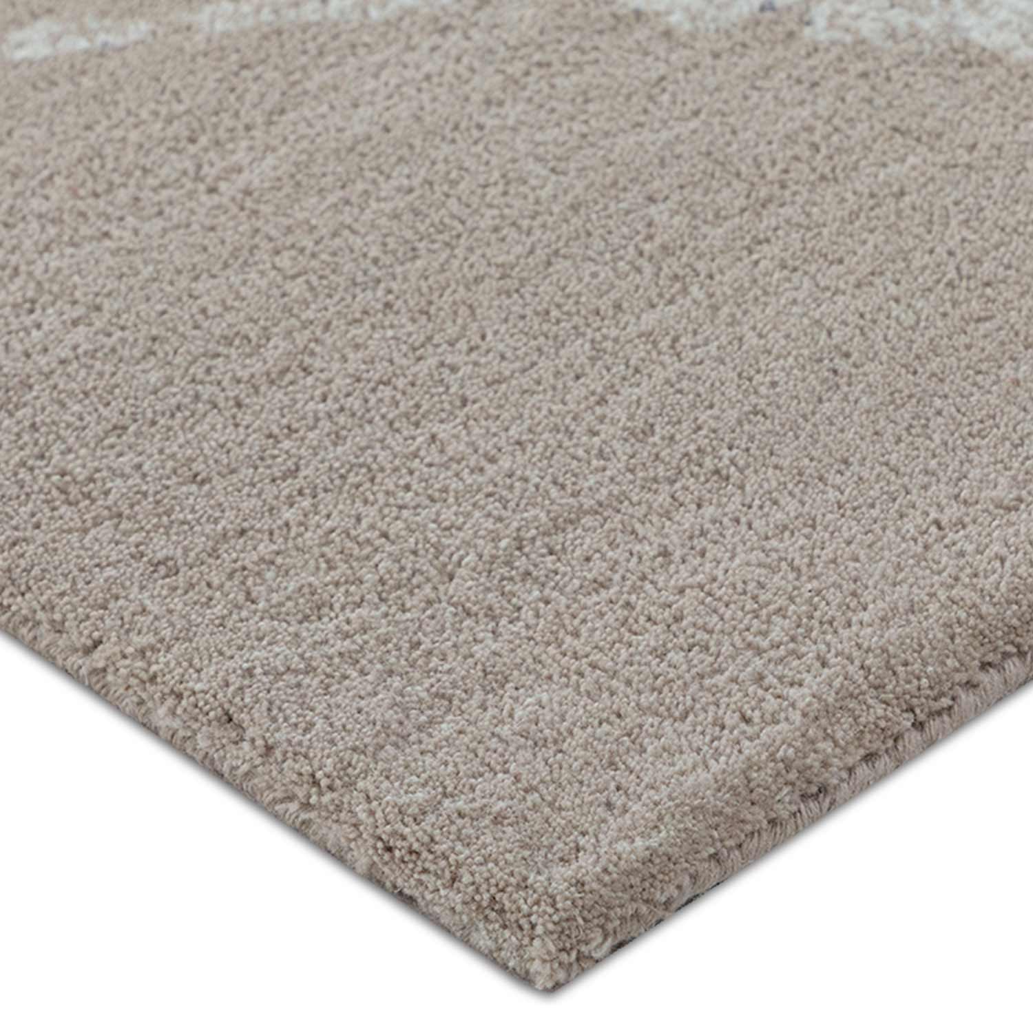 Anat Hand Tufted Woollen And Viscose Rug