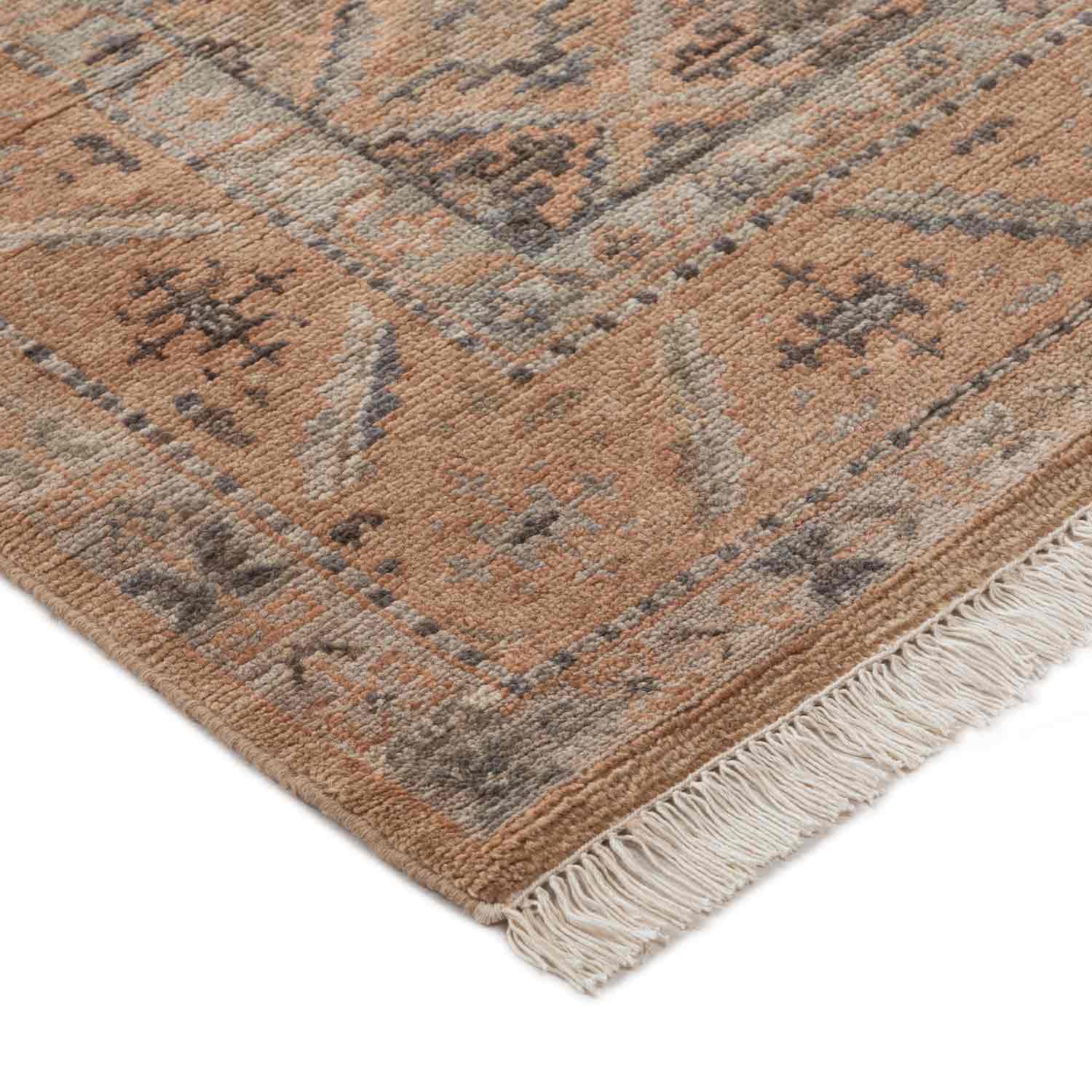 Nazar Hand Knotted Woollen Rug