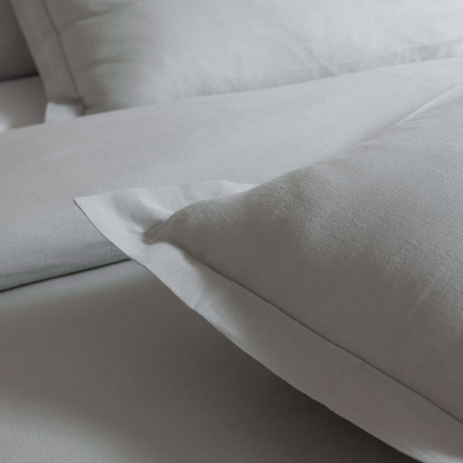 Sky Linen Duver Cover Set