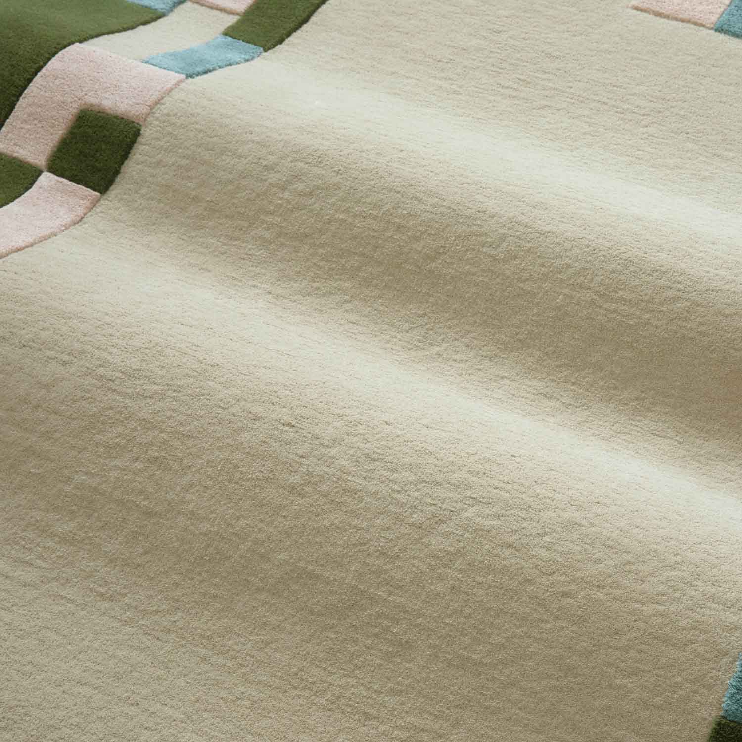 Kulfi Hand Tufted Woollen And Viscose Rug
