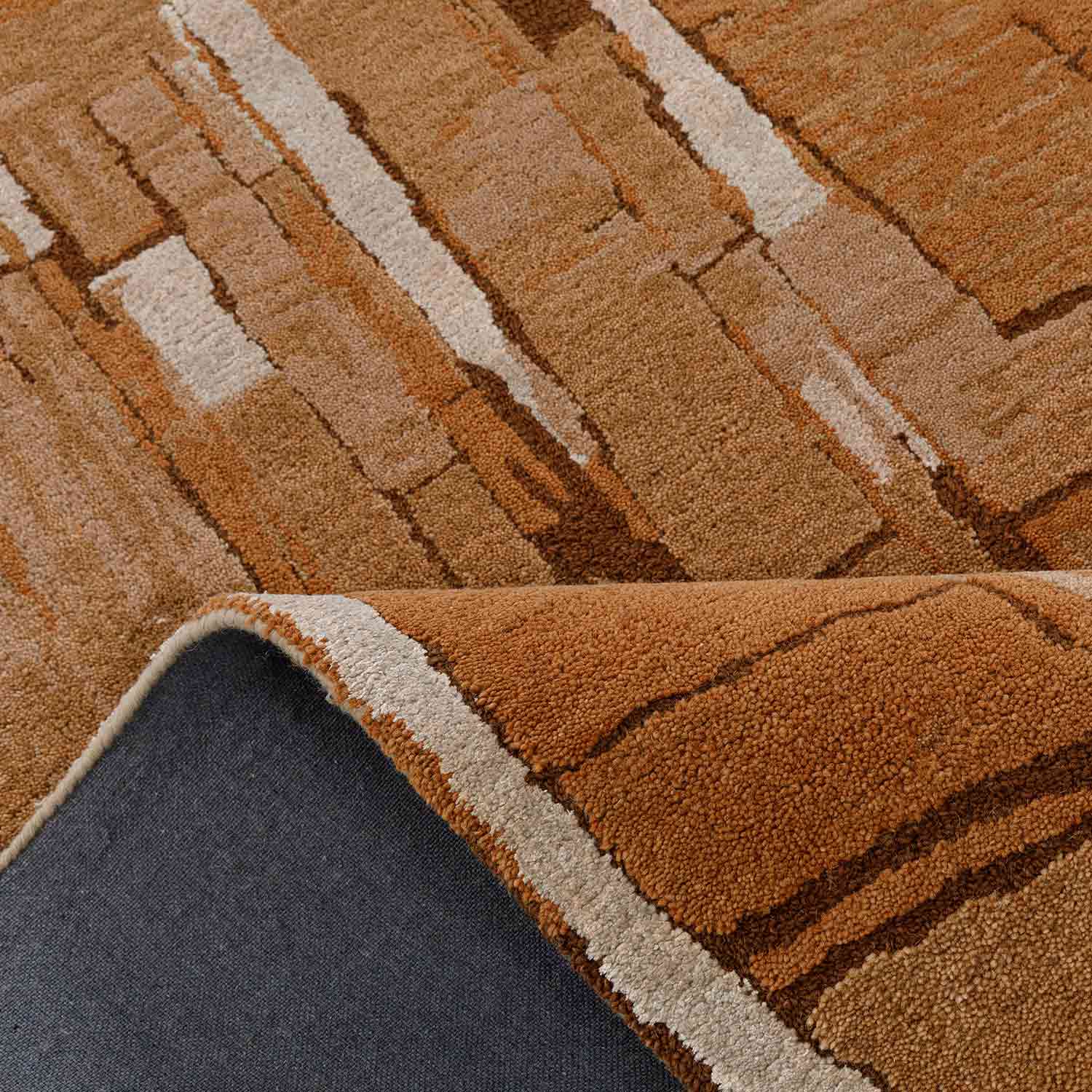 Rustizee Hand Tufted Wool And Viscose Rug