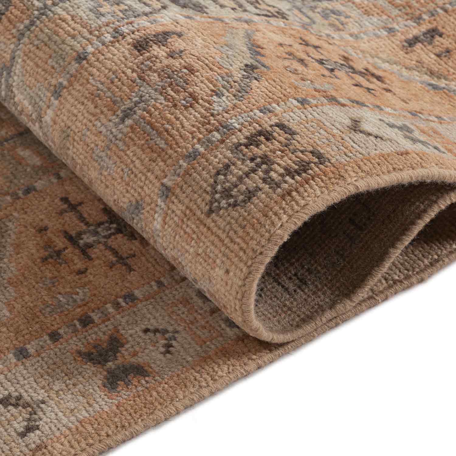 Nazar Hand Knotted Woollen Rug