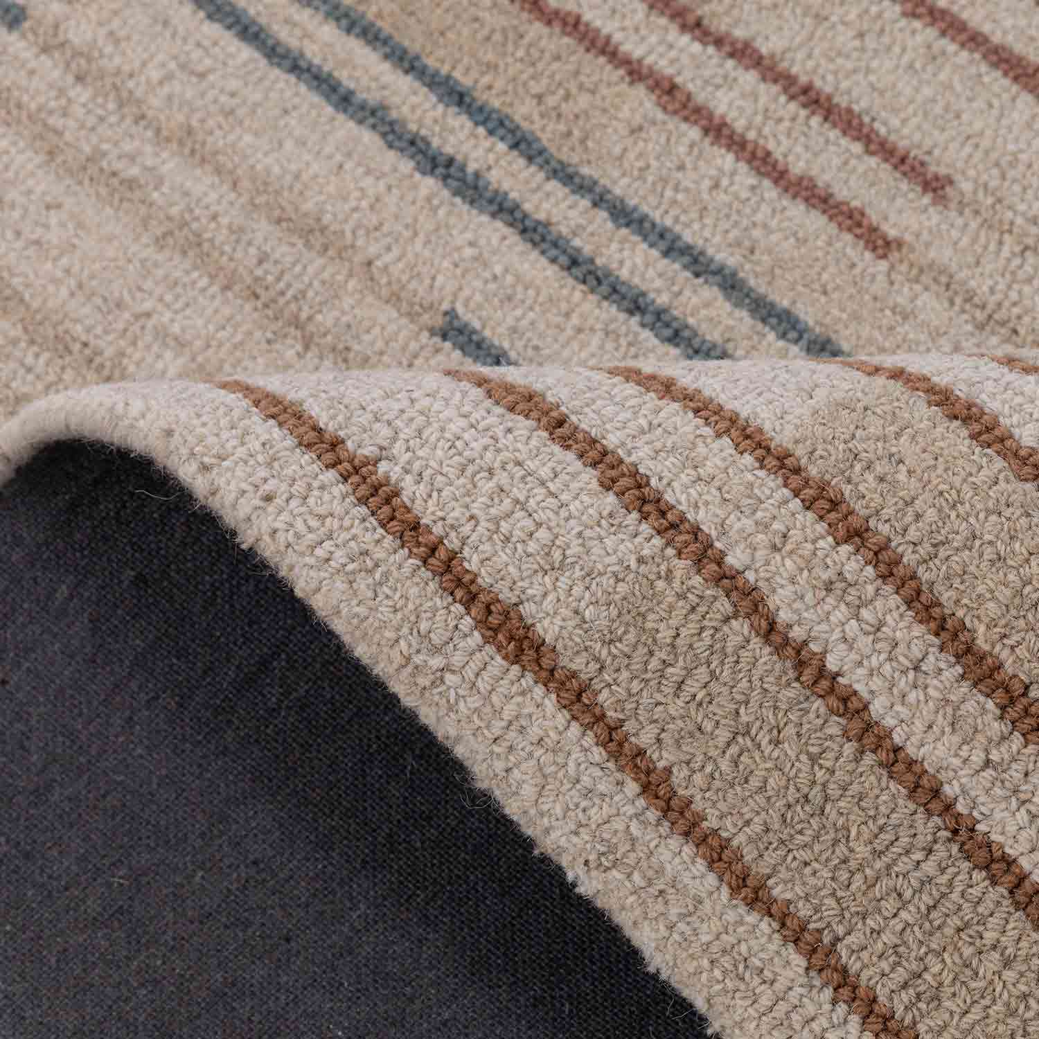 Motion Blur Hand Tufted Woollen And Viscose Rug