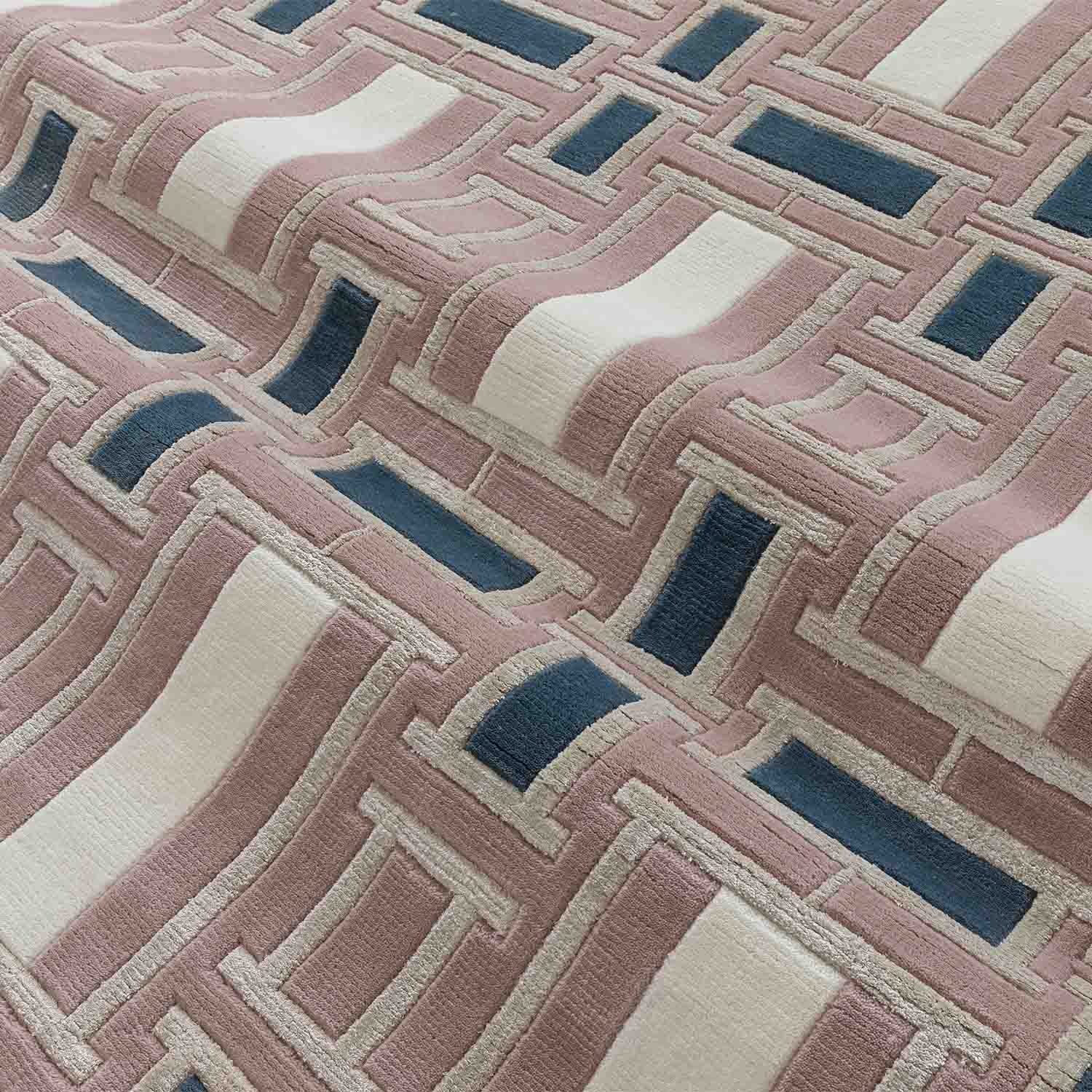 Lhasa Hand Knotted Woollen And Viscose Rug