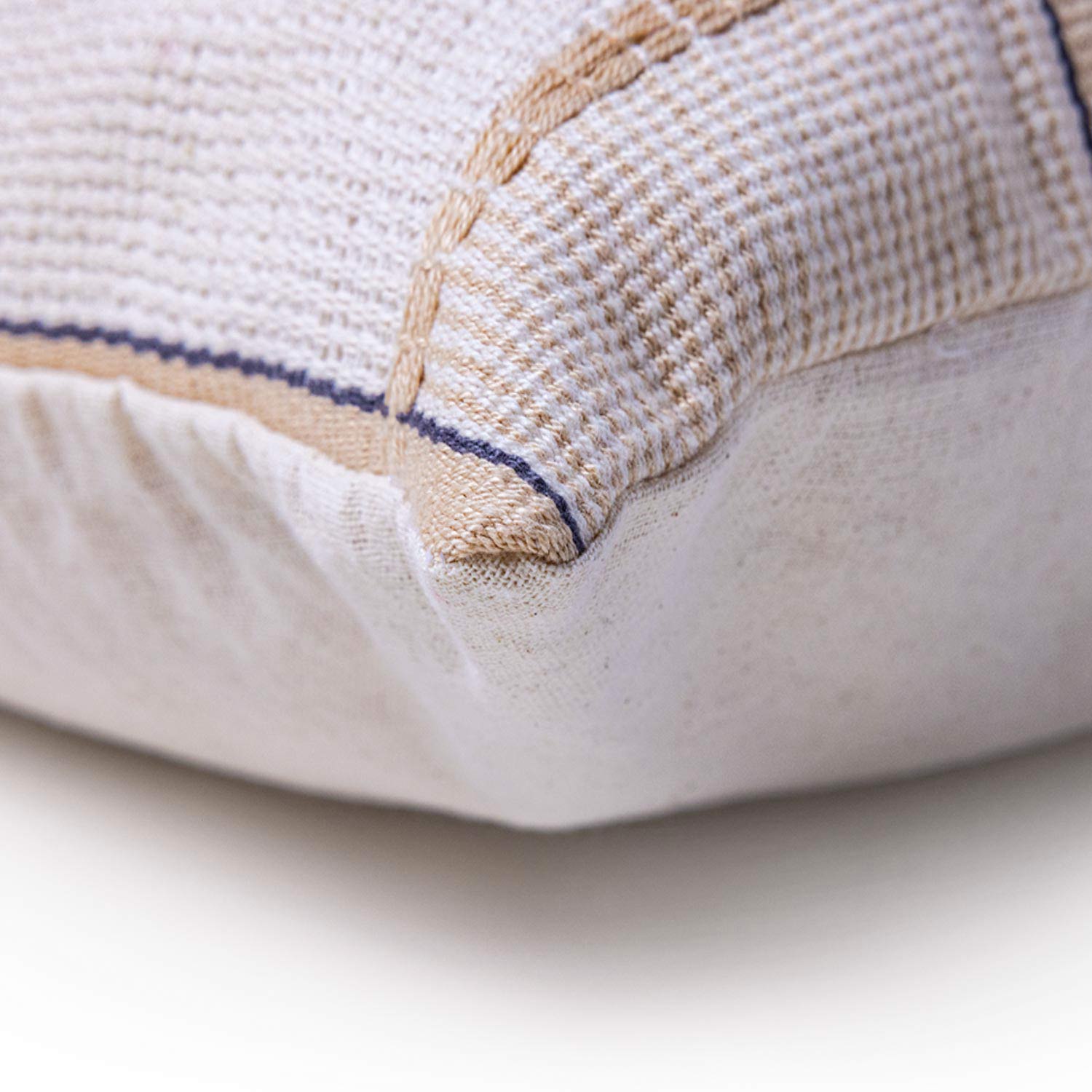 Luhevi Hand Woven Lumbar Cushion Cover