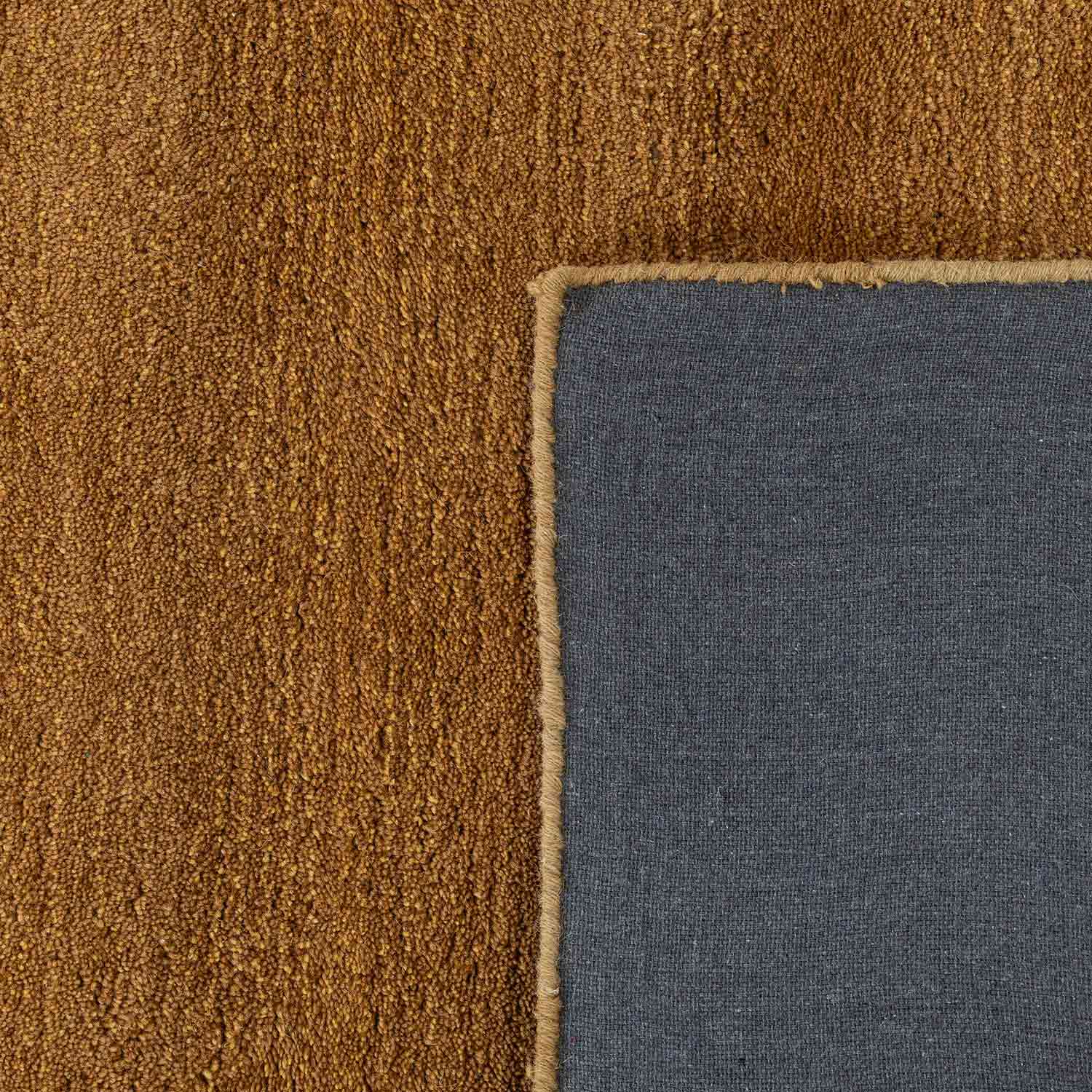 Ashen Hand Tufted Woollen Rug