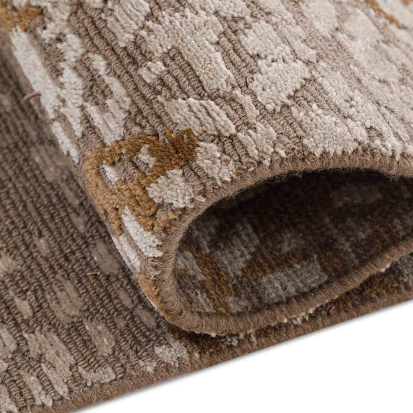 Water Force hand knotted woollen rug by Obeetee - texture detail