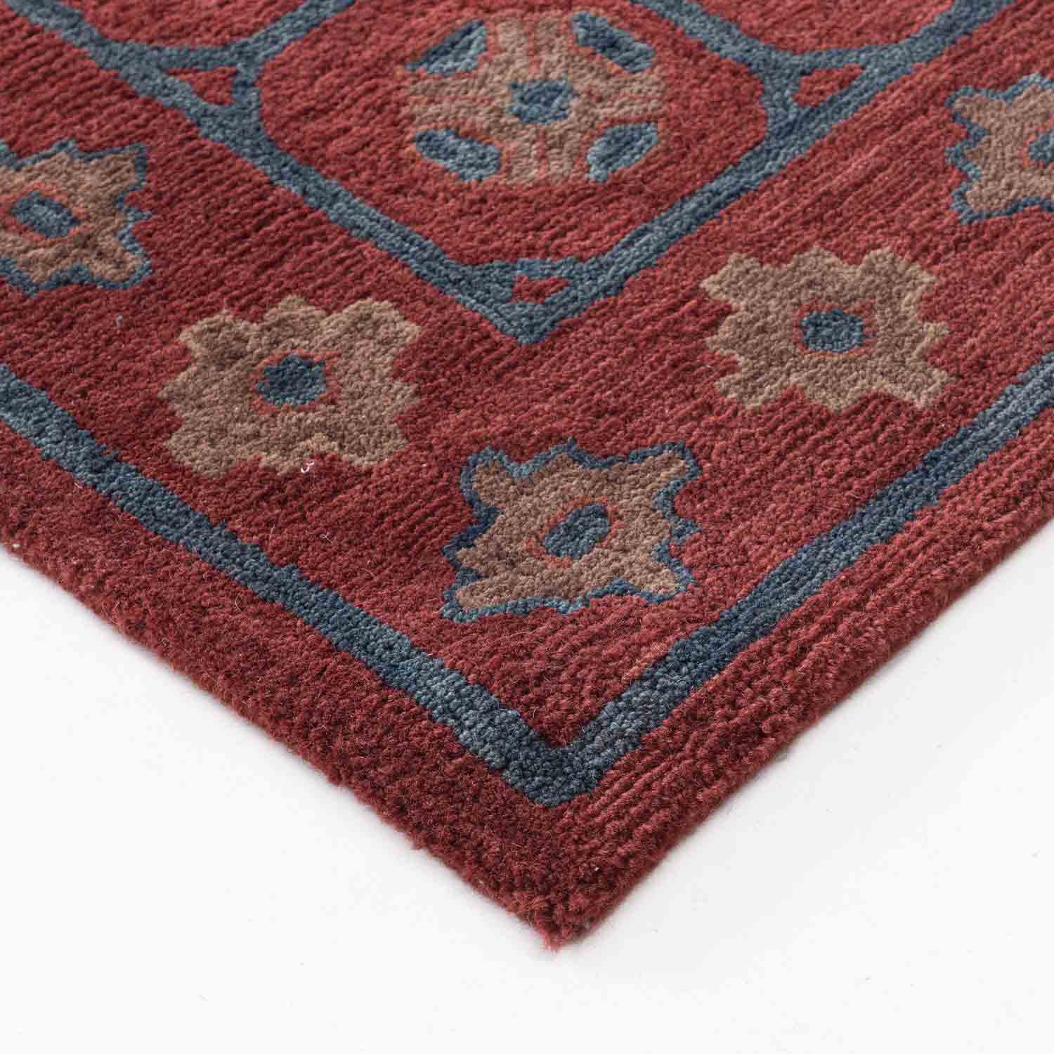 Echo Hand Tufted Woollen And Viscose Rug